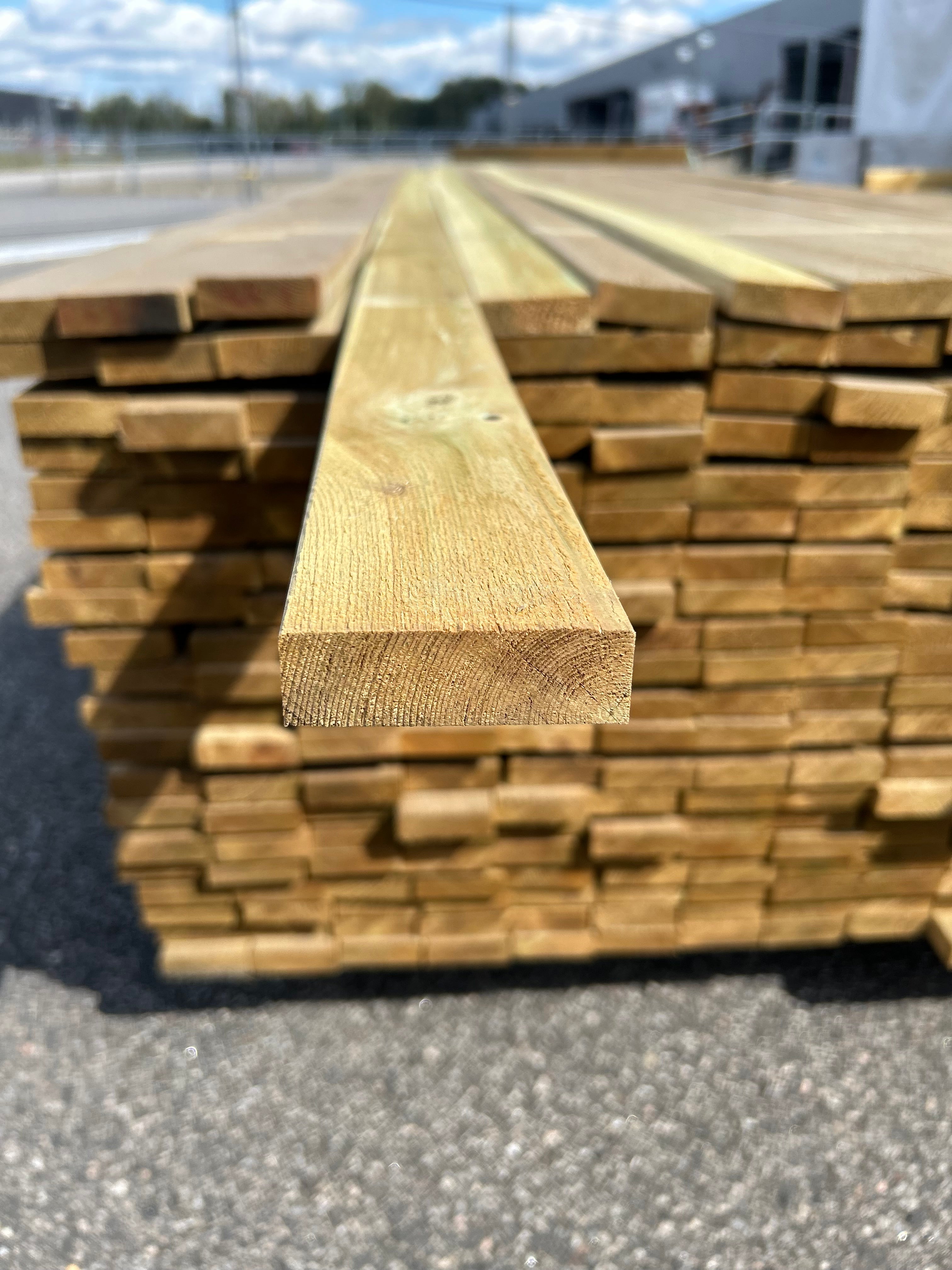 Tryckimpregnerad Panel 22x70 Furu – Finsågad