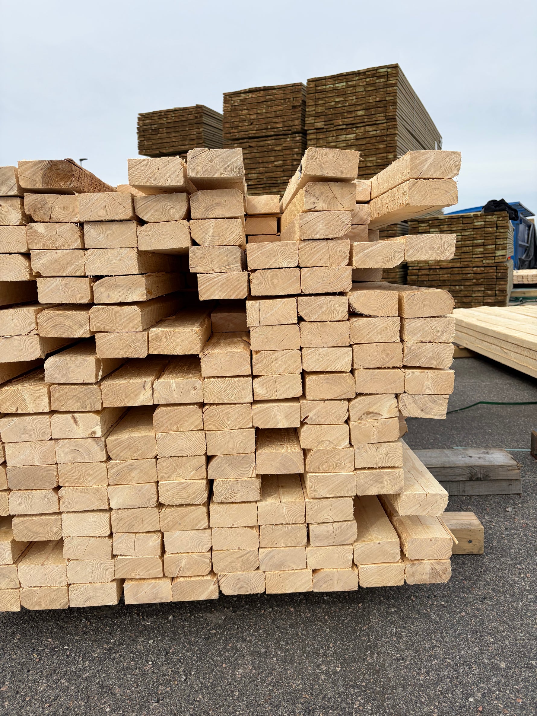Paket Ohyvlade Reglar 45x90mm, 187st (2,7–3,6m)