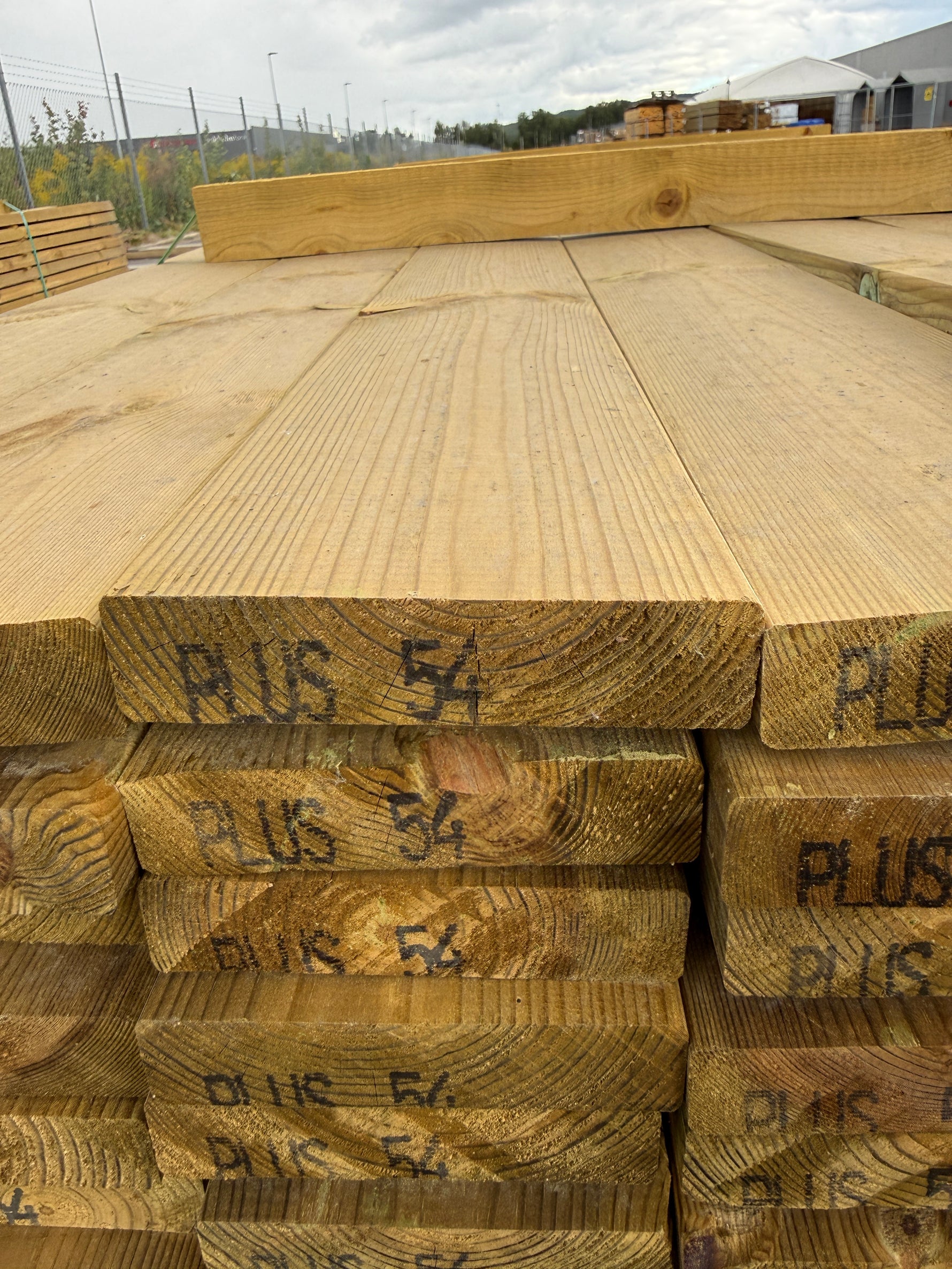 Paket Tryckimpregnerad Trall 28×120 mm, 153 st 5,40 m (G4-2)