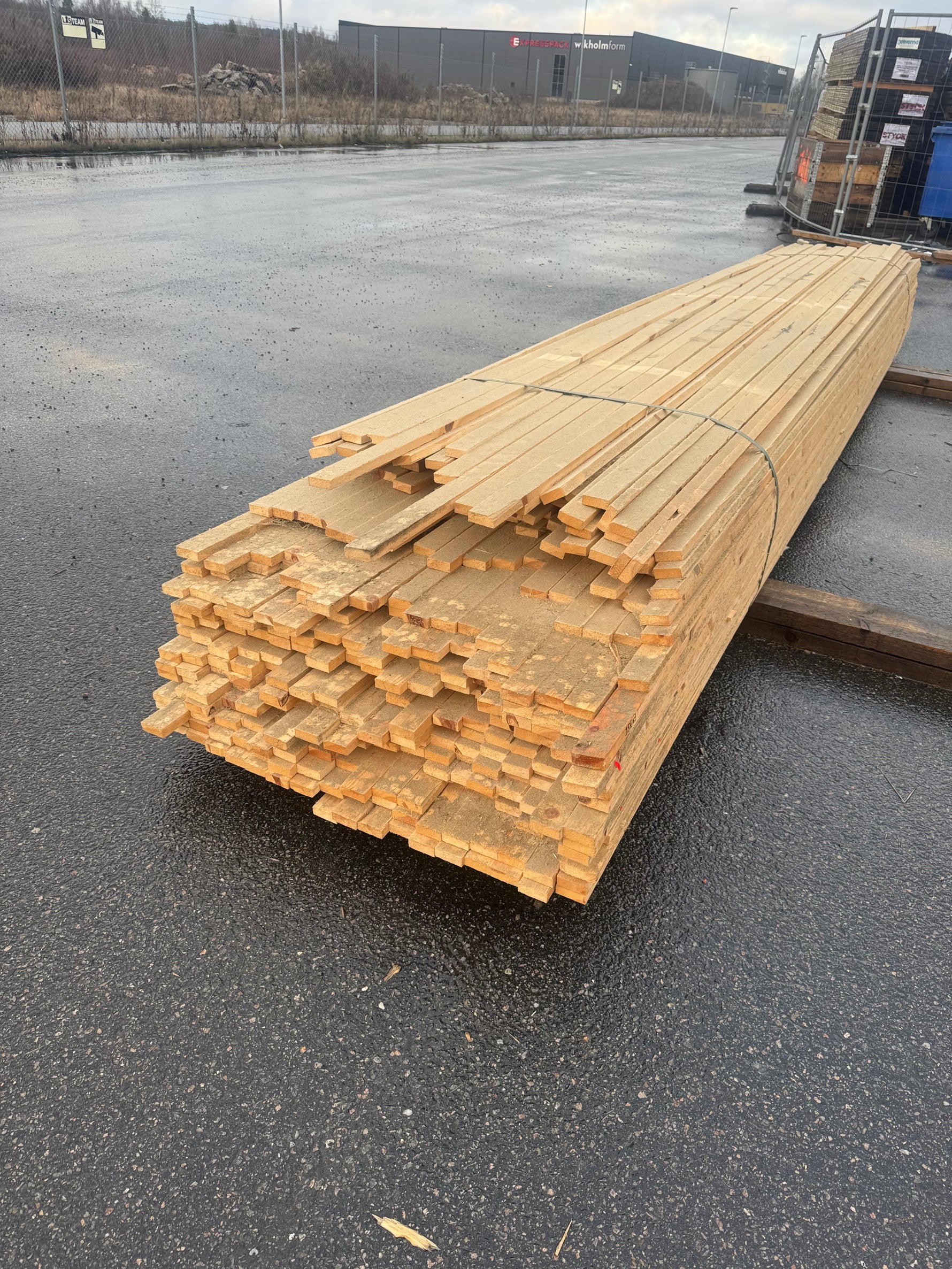 Paket Läkt 19x52 – 342 st (4,2–4,8 m, ohyvlade) - Spirec