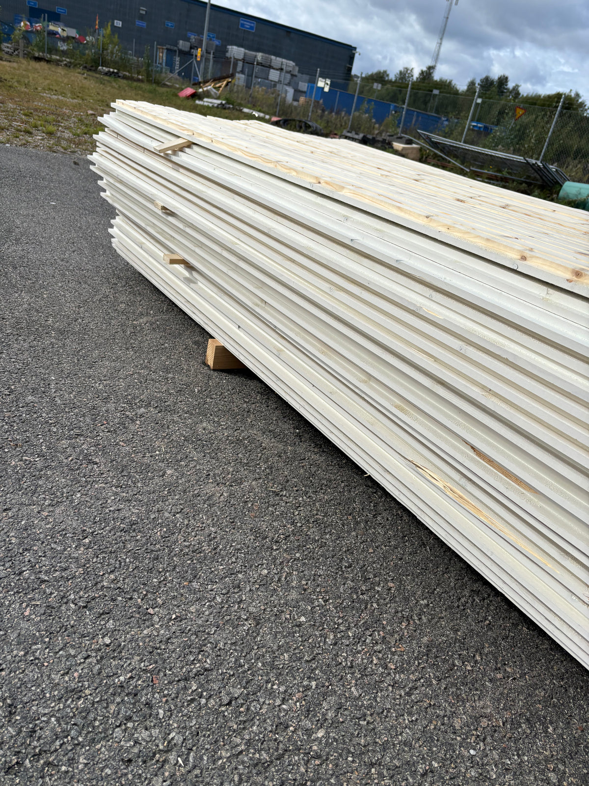 Paket Uppsalapanel 21x115mm 4.80m 198st Grundmålad