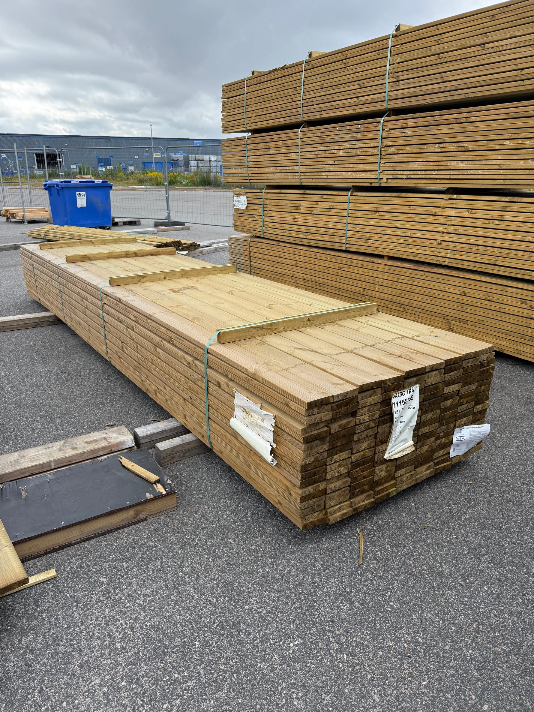 Paket Tryckimpregnerad Trall 28×120mm, 153st 4,80m (G4-2)