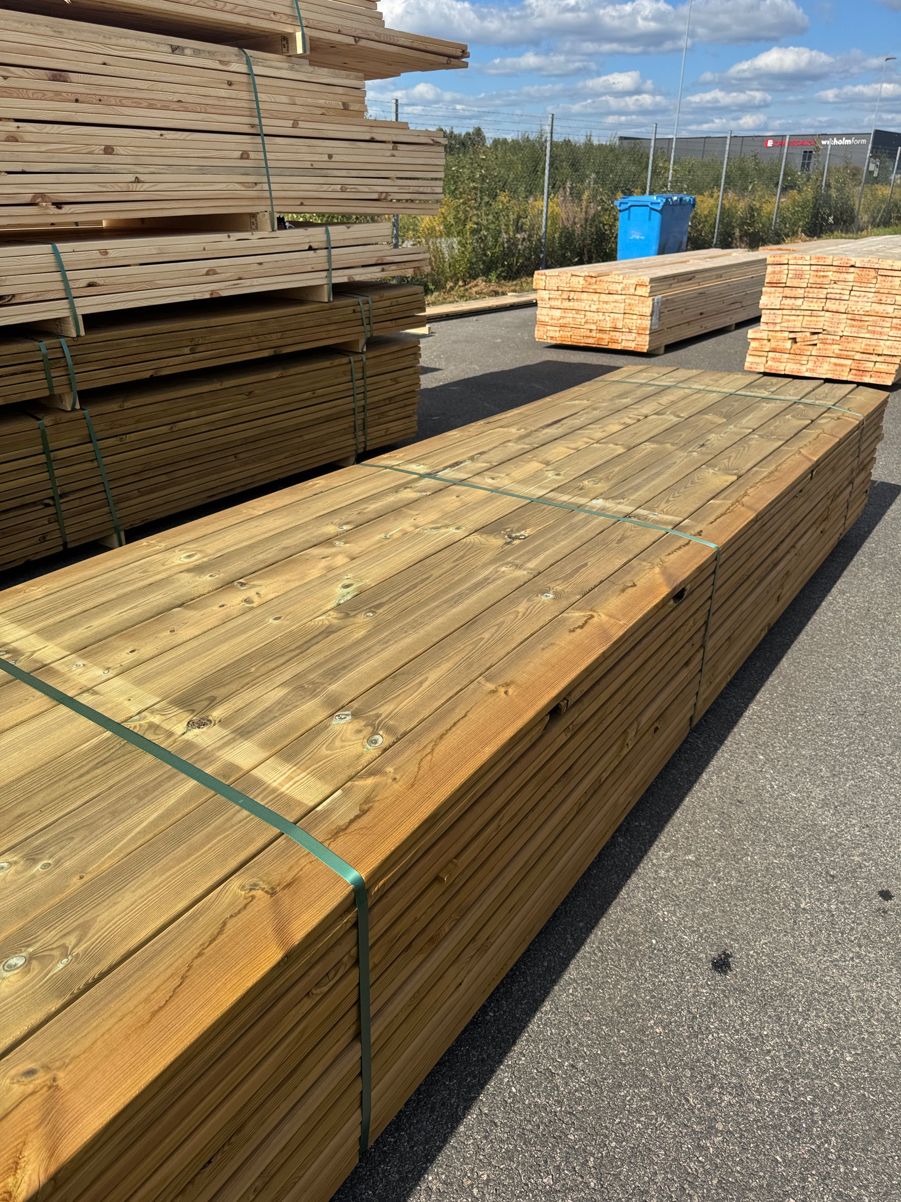 Paket Slät Trall 28x120 – 144st – 4.80 m – NTR AB – ANDRASORTERING