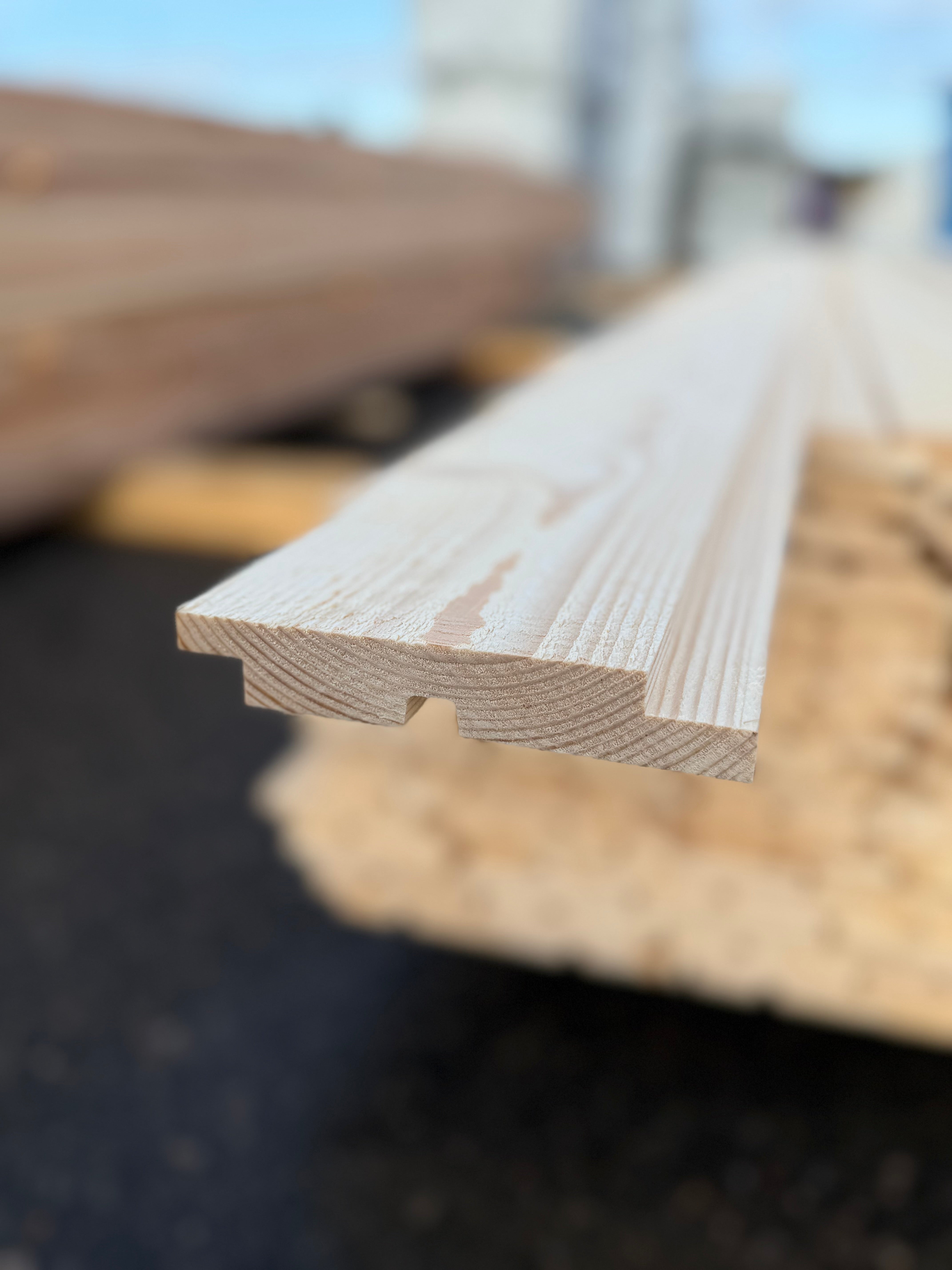 Paket Hakfals 22x120mm – 126 st (4,2 m, gran, obehandlad) Revor