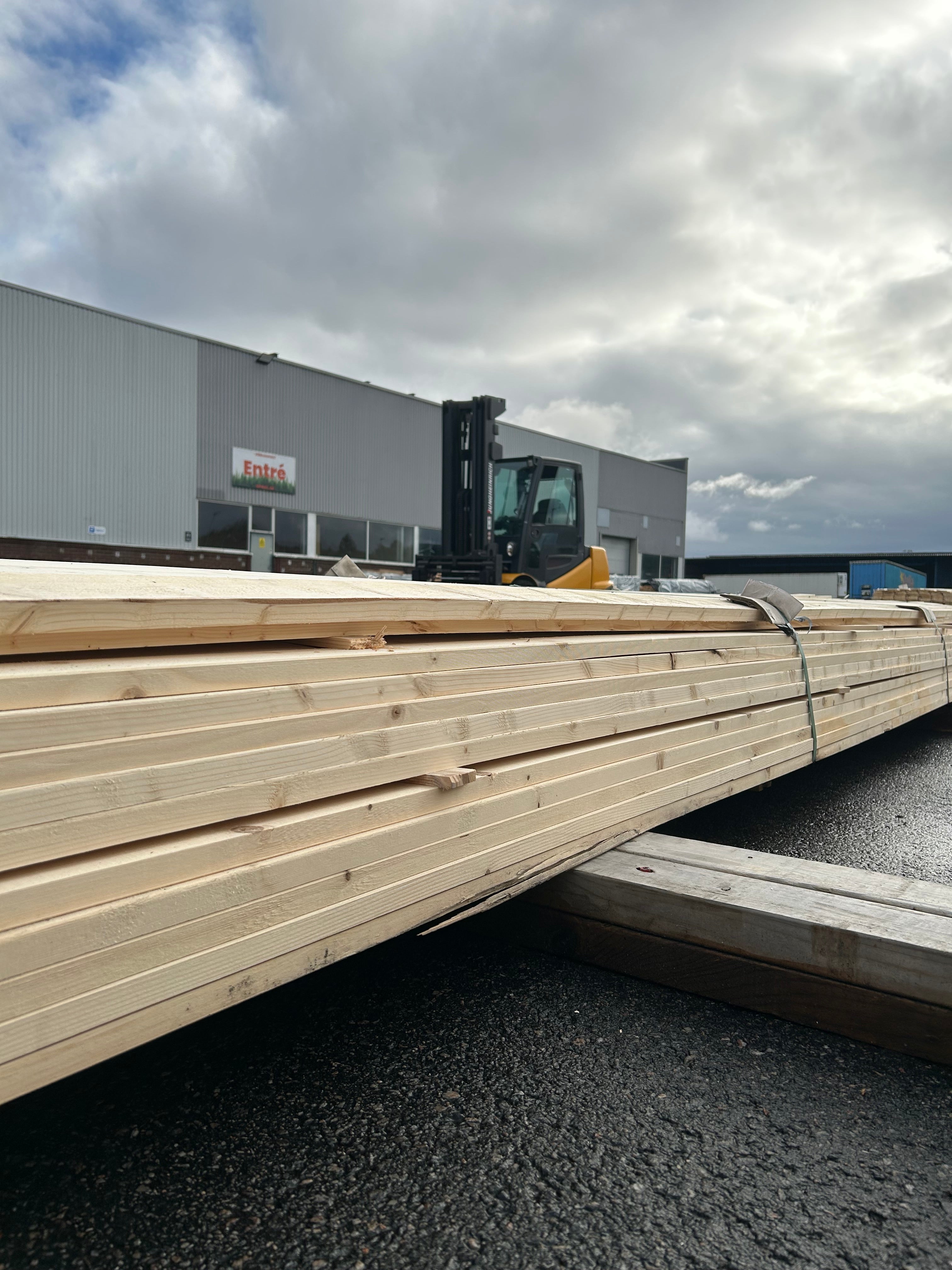 Paket Ytterpanelbräda 22x120mm 150st 4.80m (B-sortering)