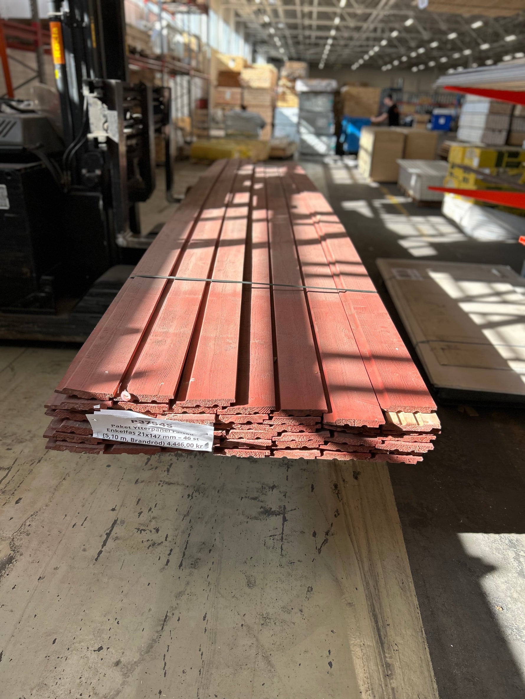 Paket Ytterpanel Falsad Enkelfas 21x147 mm – 46 st (5,10 m, Brandröd)