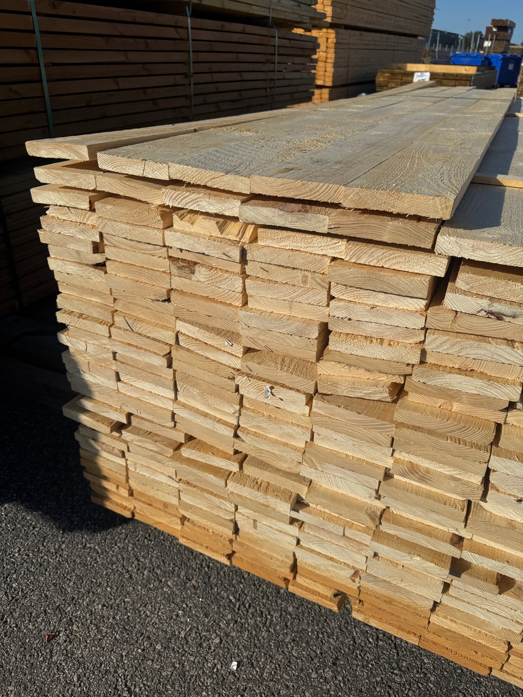 Paket Råsågade Brädor 22×125mm 277st (2.40-3.90m)