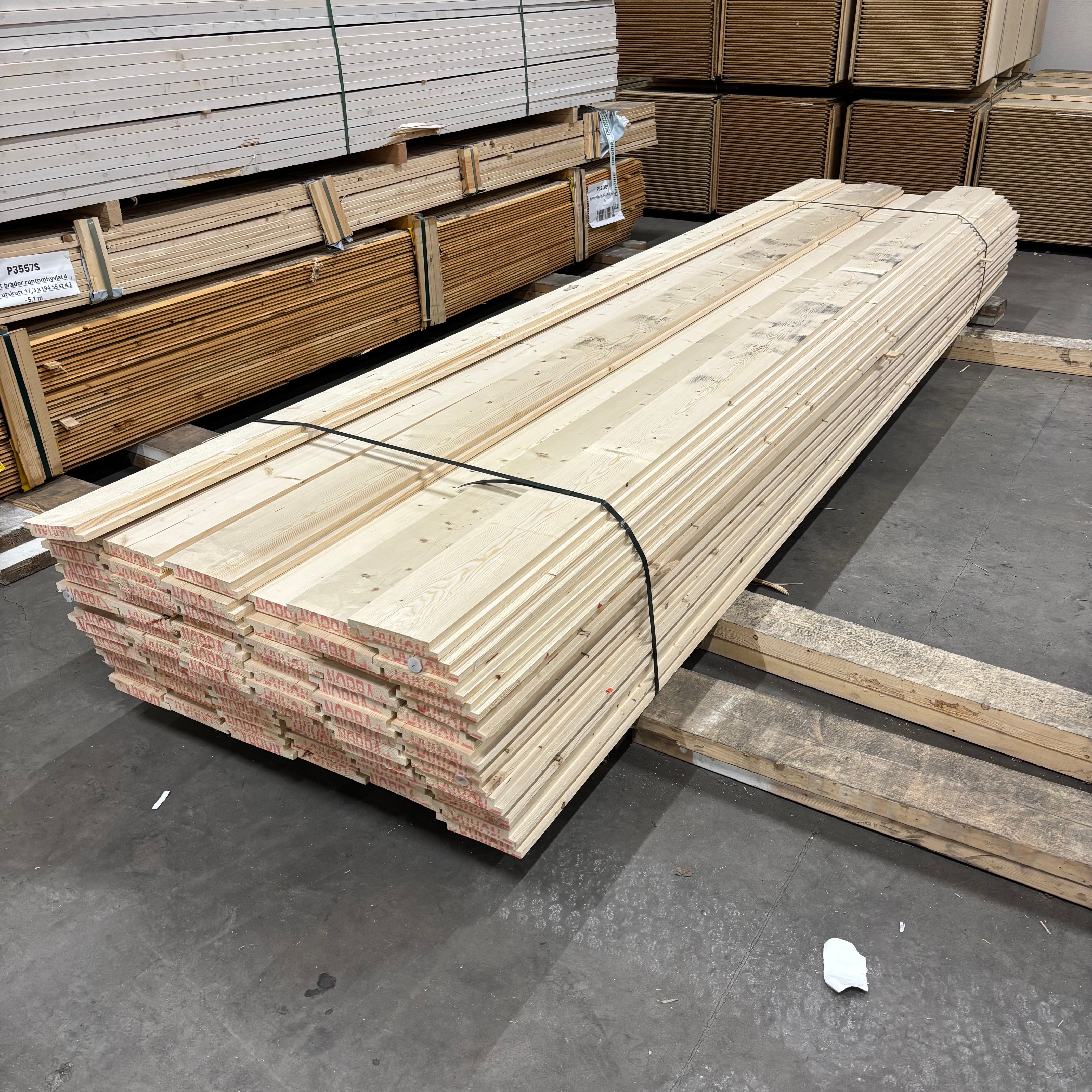 Paket Hakfals 28x170mm – 79 st 4,20 m Gran Obehandlad