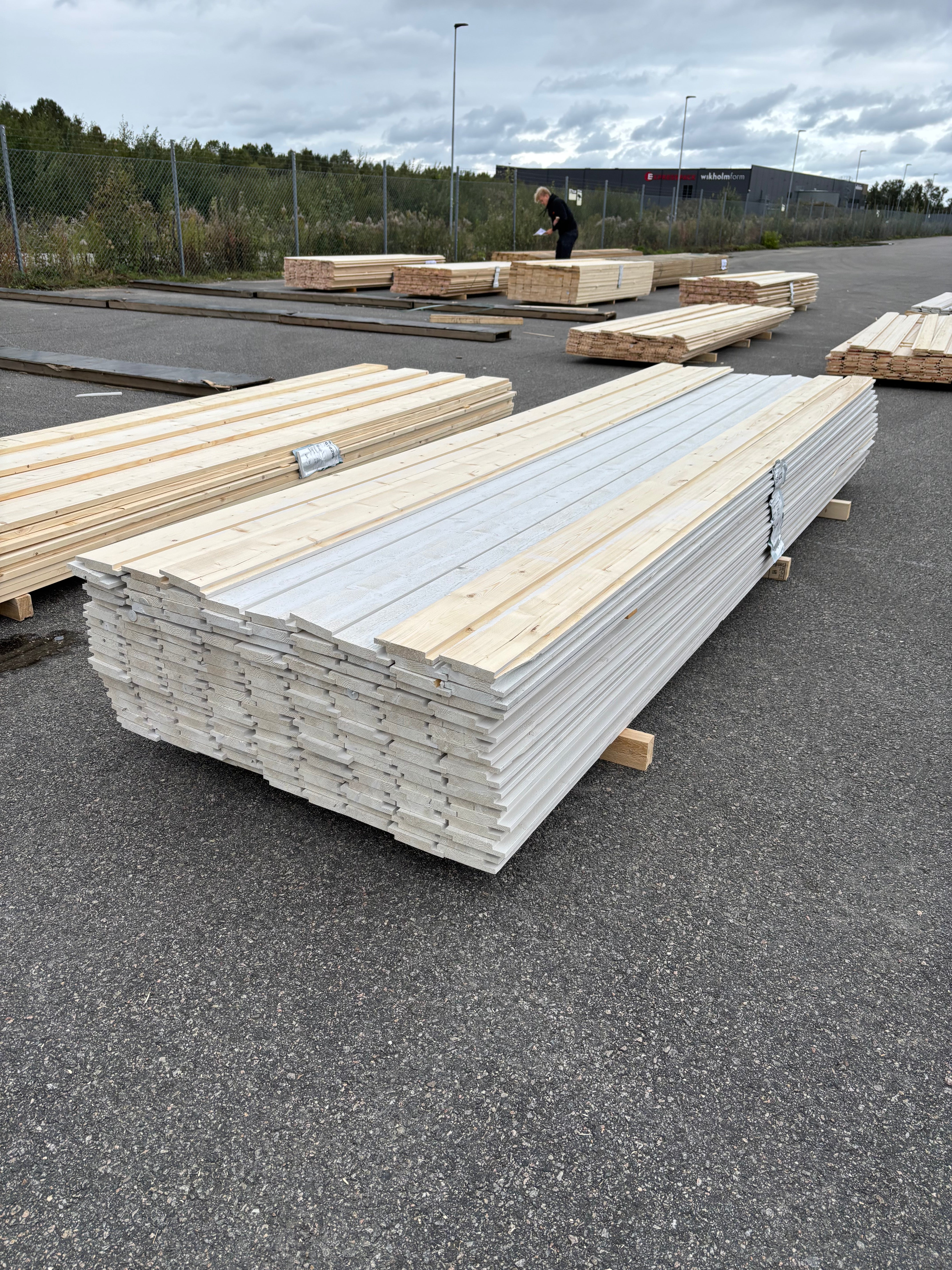 Paket Rak Falsad Panel 22x120mm, 157st 3,60m Grundmålad