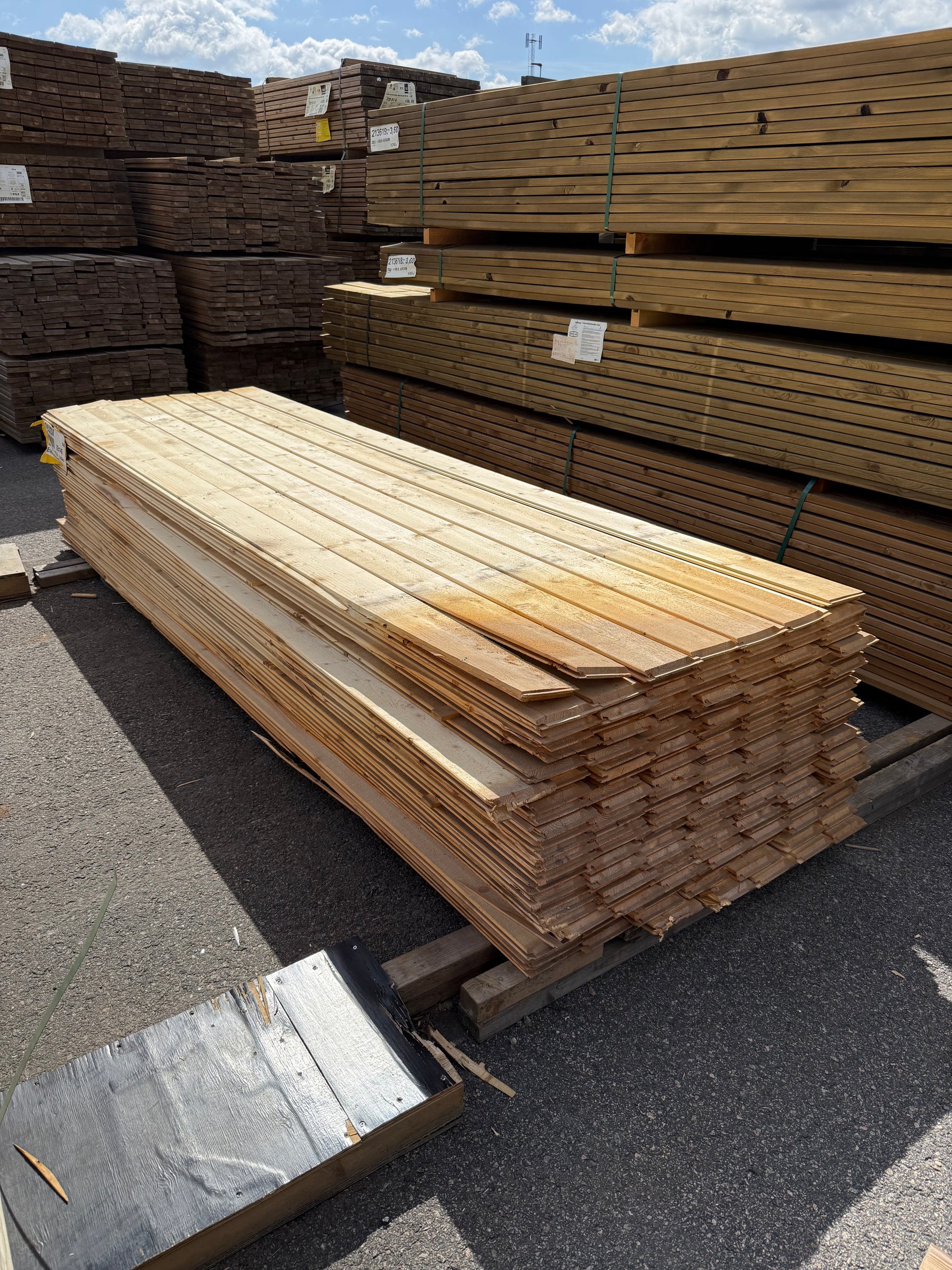 Paket Ytterpanel Enkelfas Ändspont 22x145mm, 175st 3,30m
