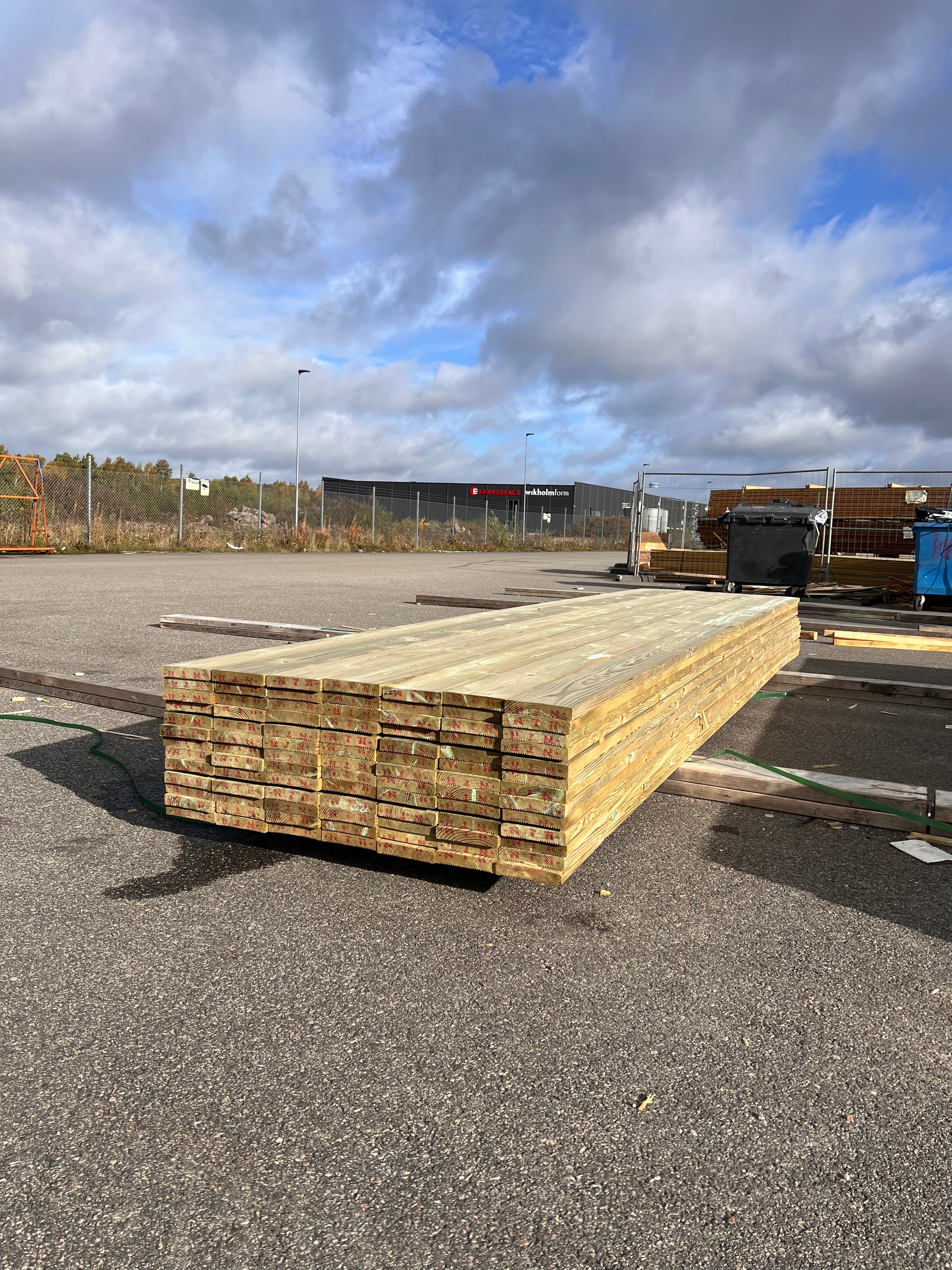 Paket Tryckimpregnerad Trall 27x145 Rillad  91 st (B-Sortering)