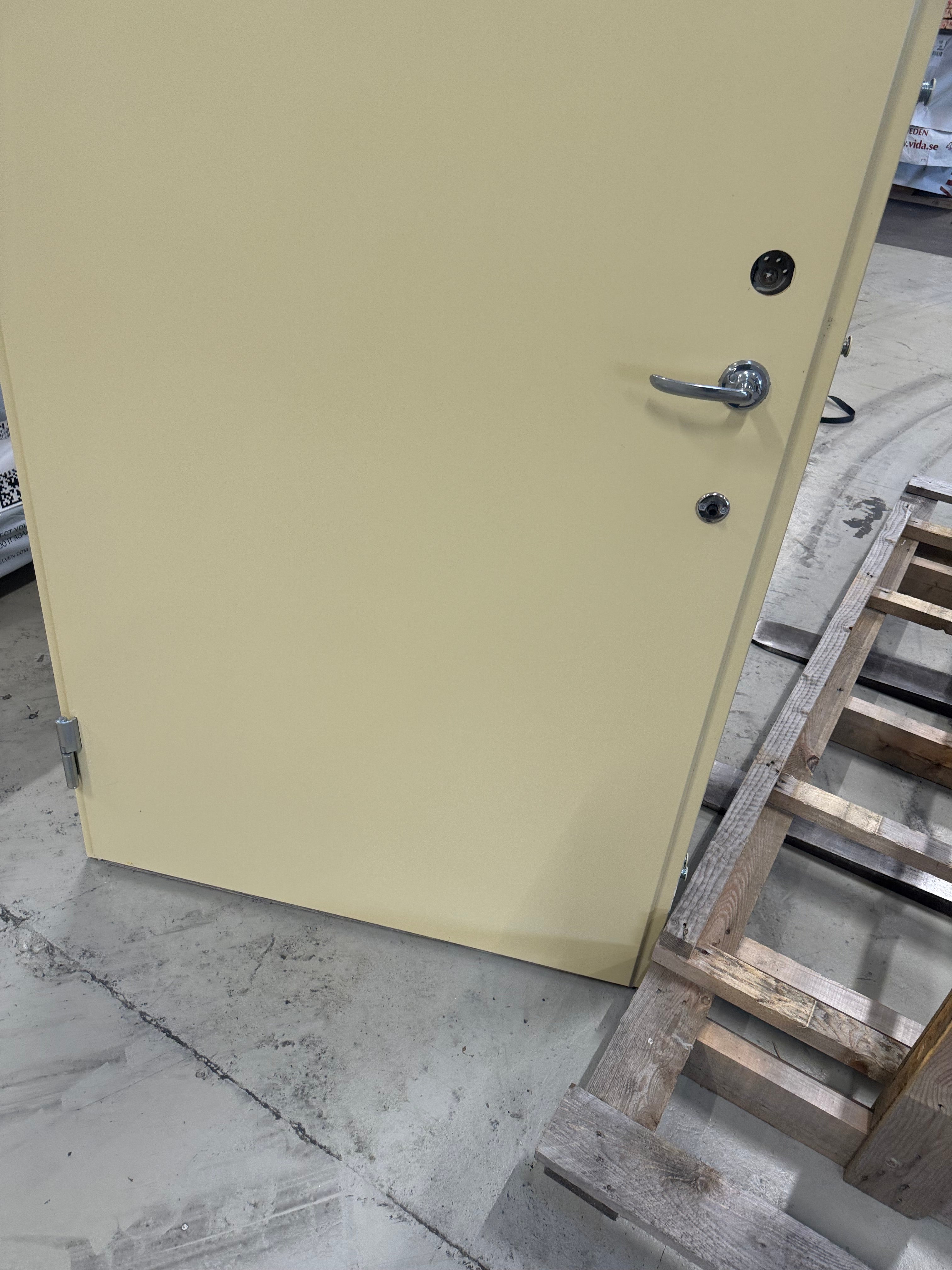 Lägenhetsdörr / Ståldörr Daloc – 99,5x219,5 cm (Vänsterhängd, Gul)