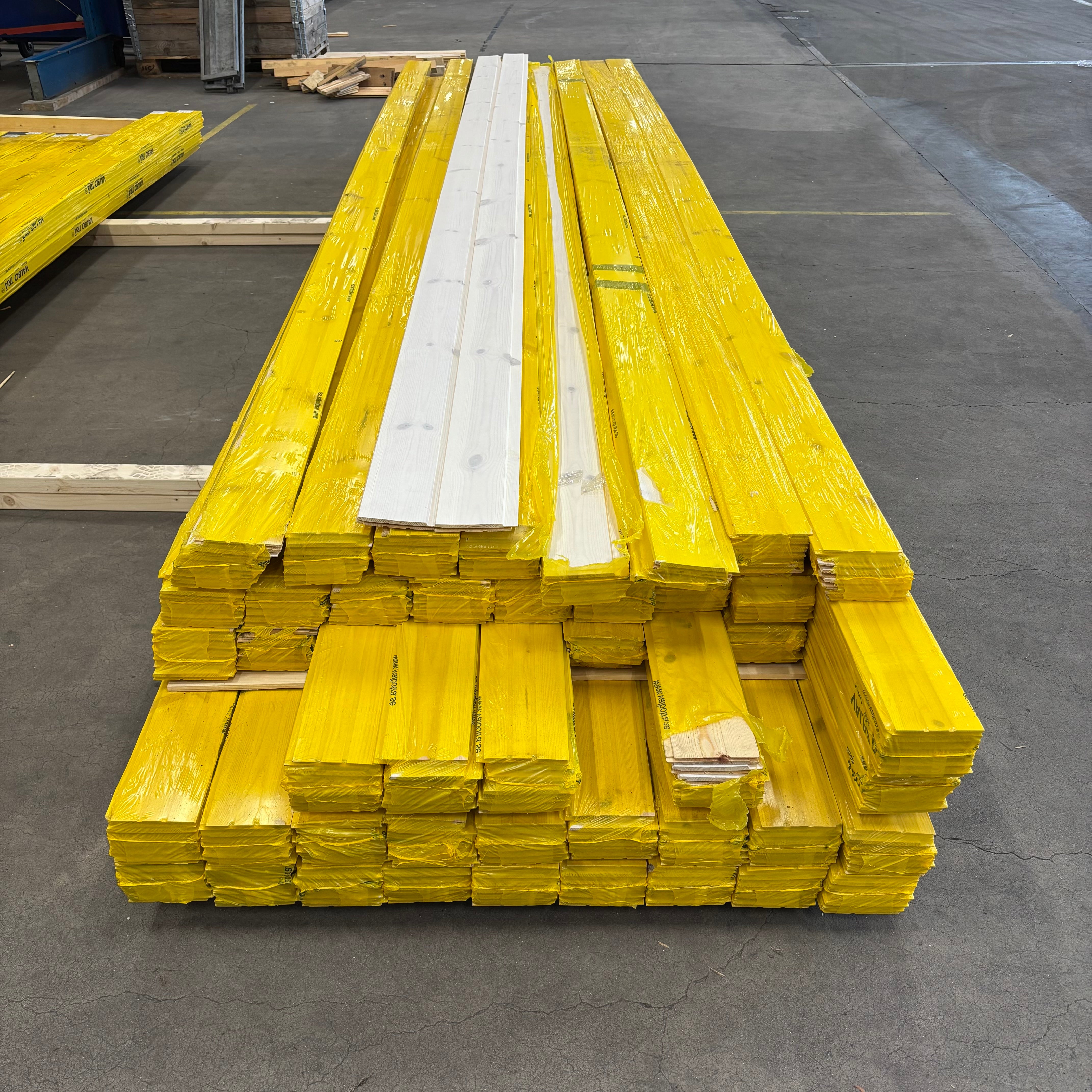 Paket Spårpanel Vitlasyr 13x120mm – 264 st 4,4–4,7m