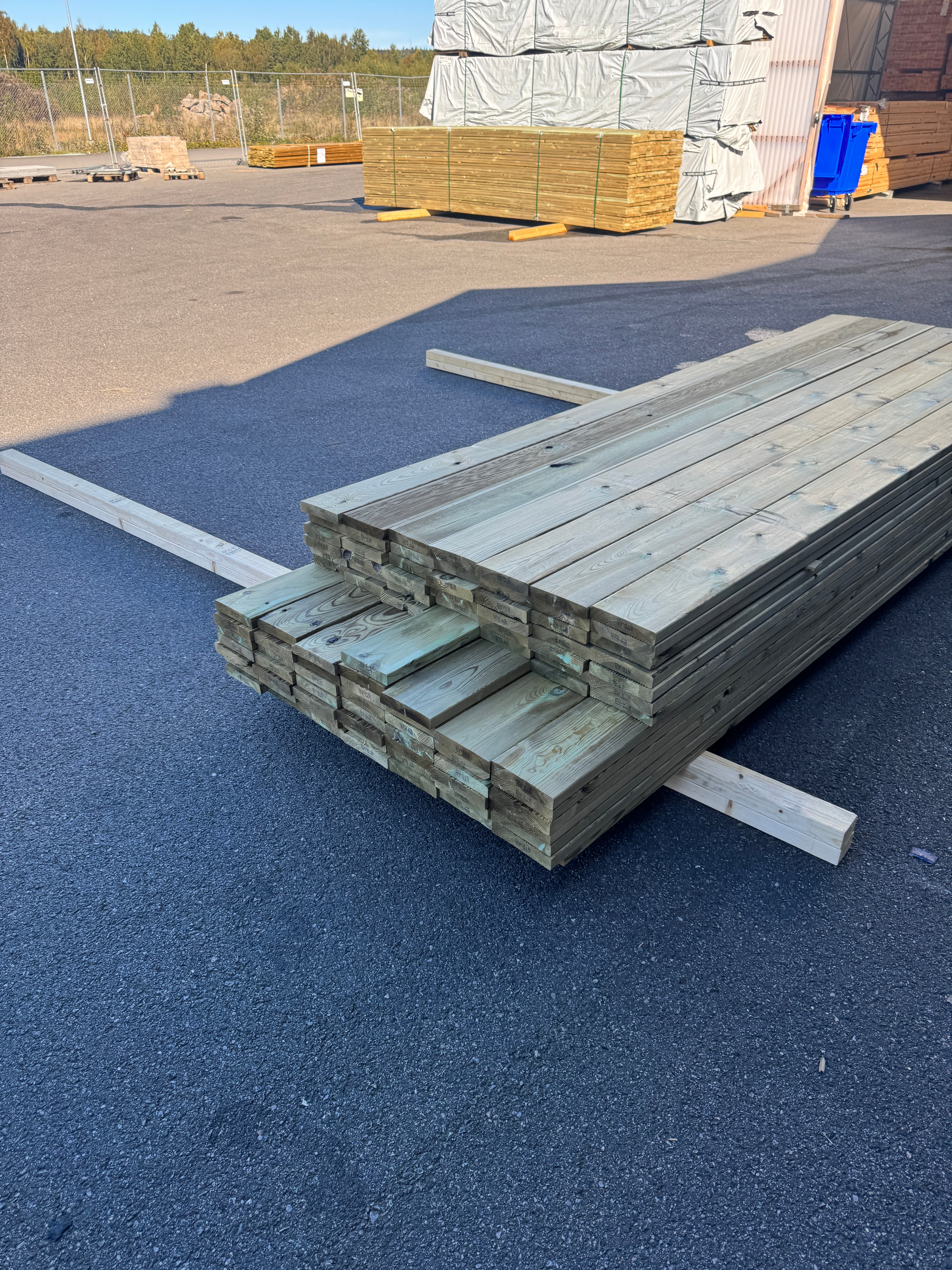 Paket Rillad Trall 28x145mm – 91 st (3,00–3,30 m, furu, NTR AB, B-sort)