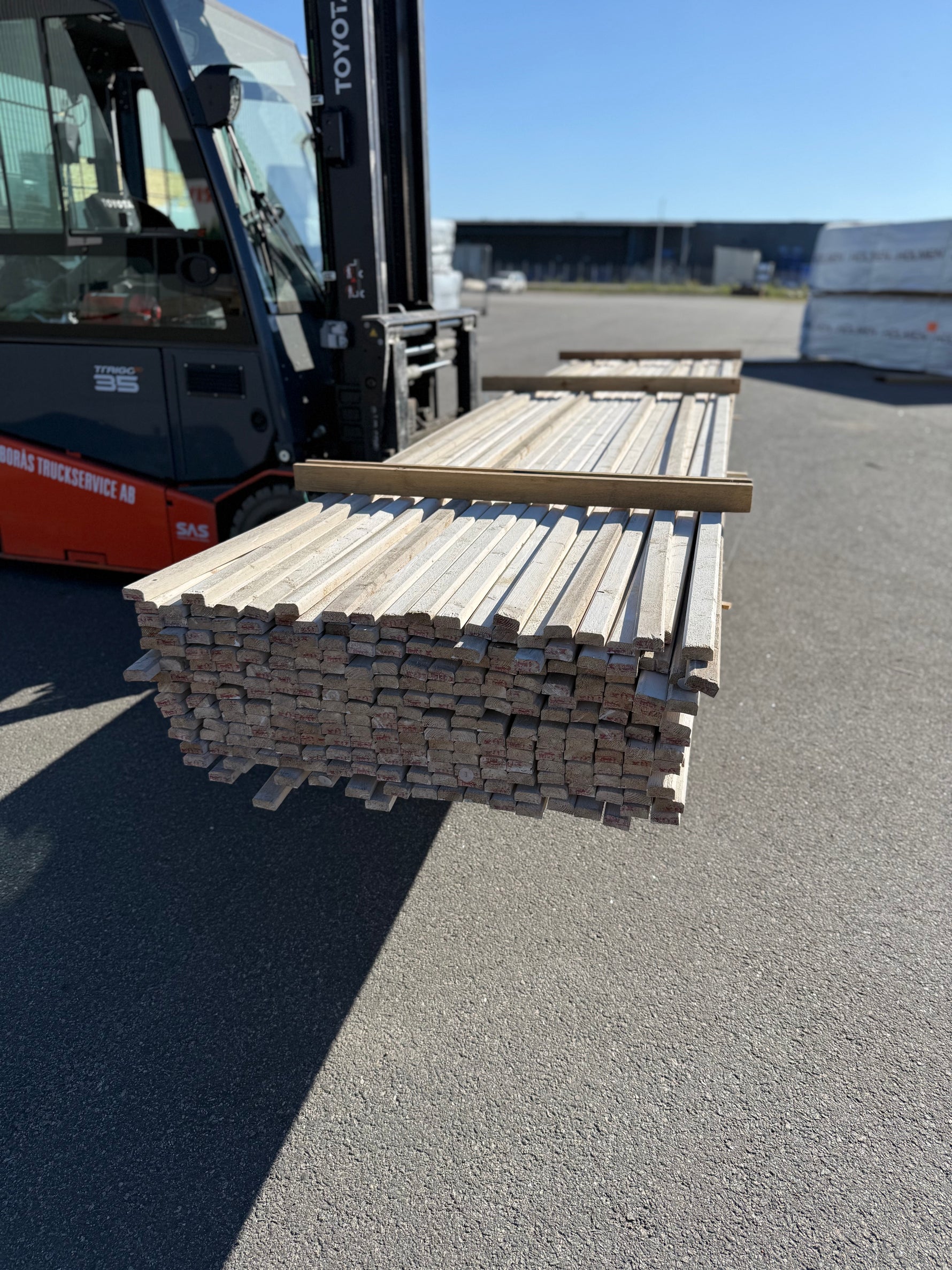 Paket lockläkt 22x45mm, 247st 4.80m- Grundmålad
