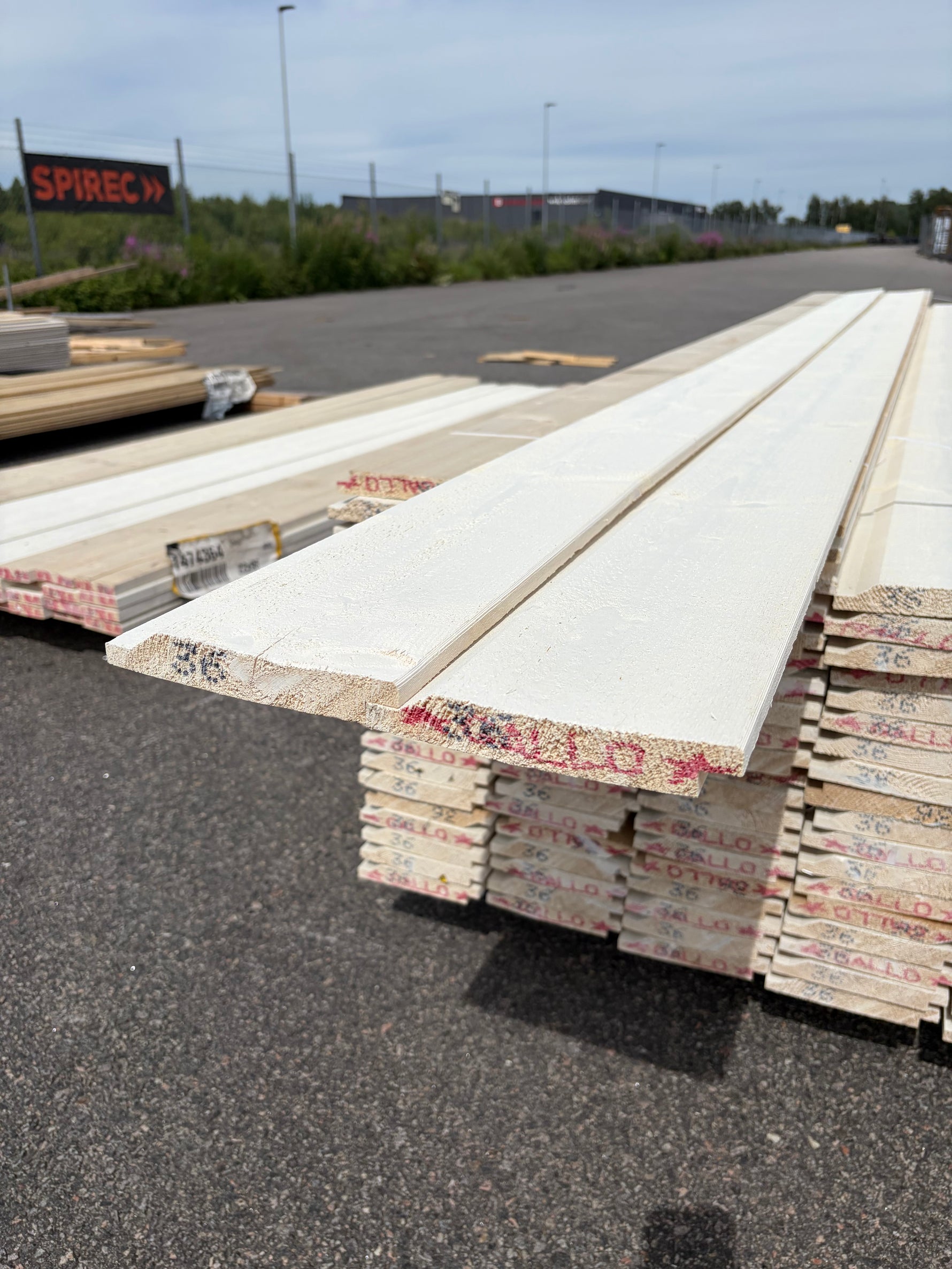 Paket Ytterpanel Enkelfas Halvspont 22x145mm, 140st 3.60m Grundmålad