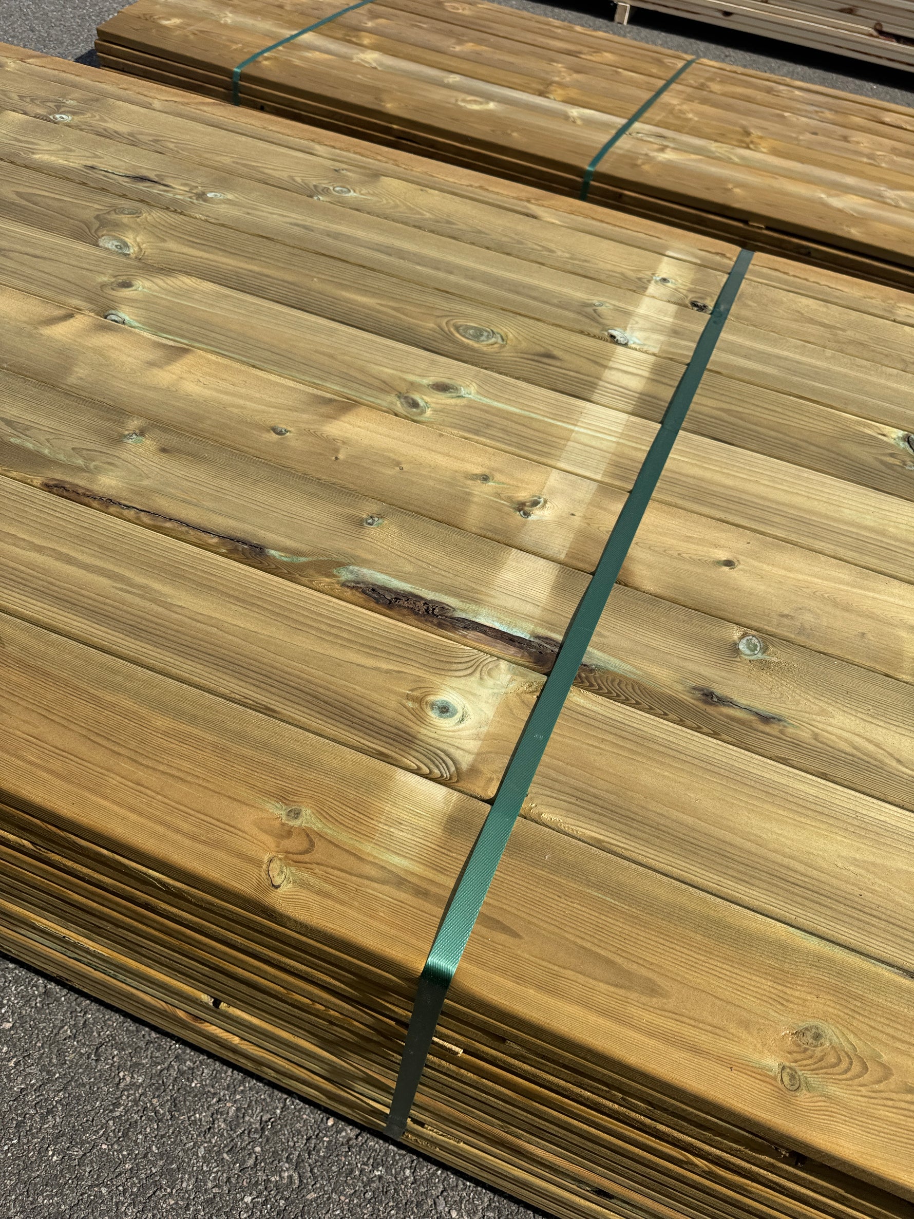 Paket Slät Trall 28x120 – 144st – 4.80 m – NTR AB – ANDRASORTERING