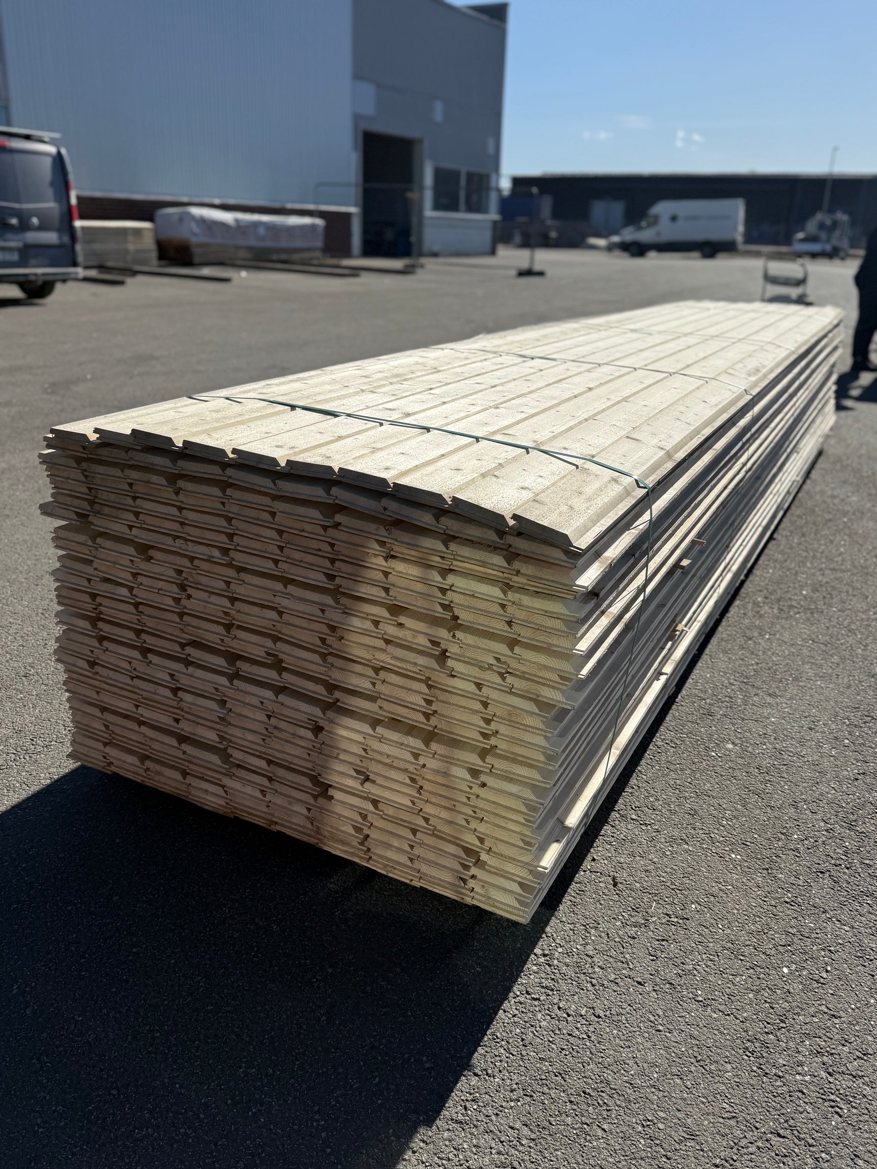 Paket Ytterpanel Enkelfas Fals 22x120mm – 260 st 5,40 m Obehandlad Gran - Spirec