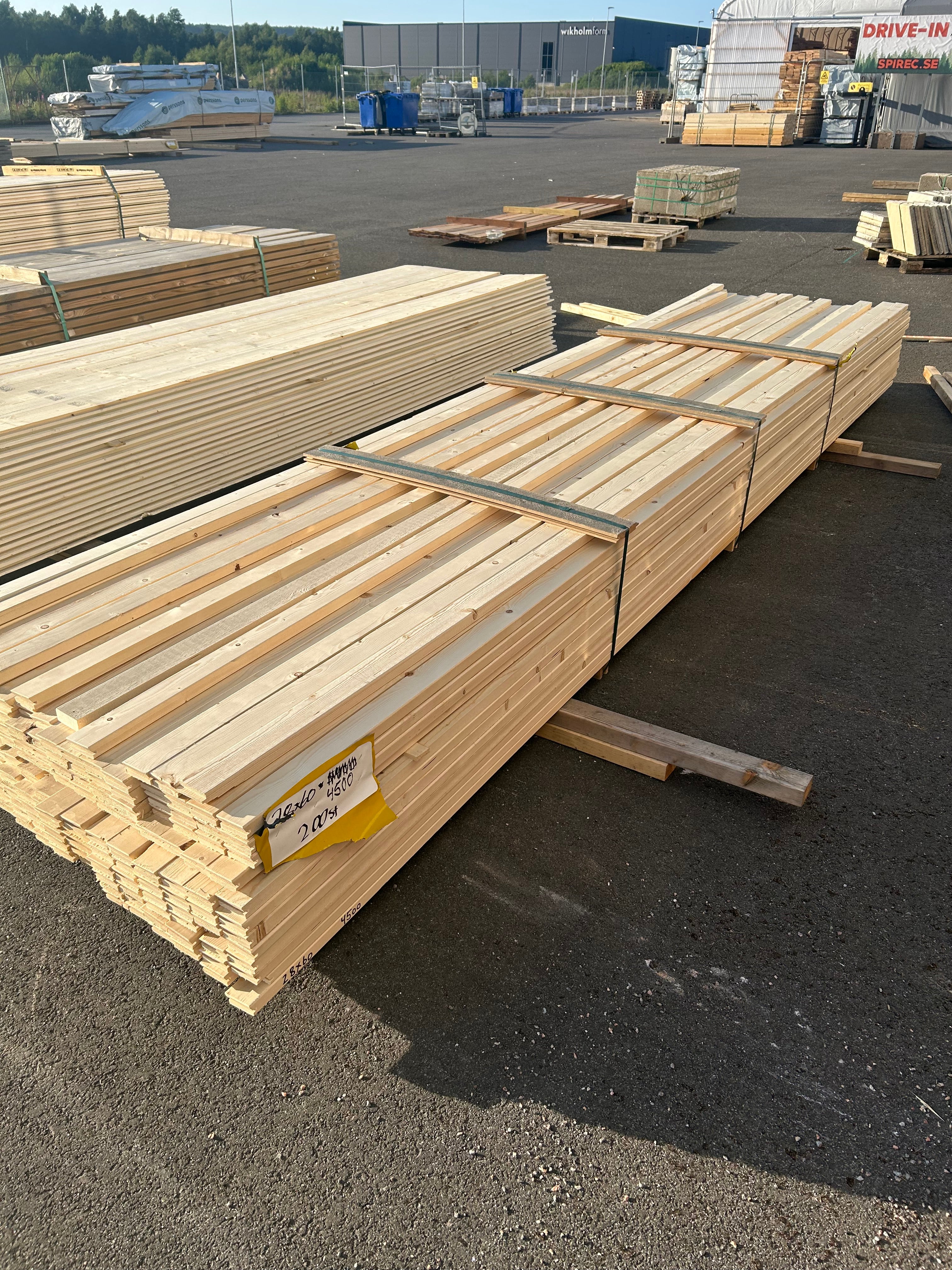 Paket Glespanel 28x60 – 200st (4.50 m) – Ändspontad – Obehandlad