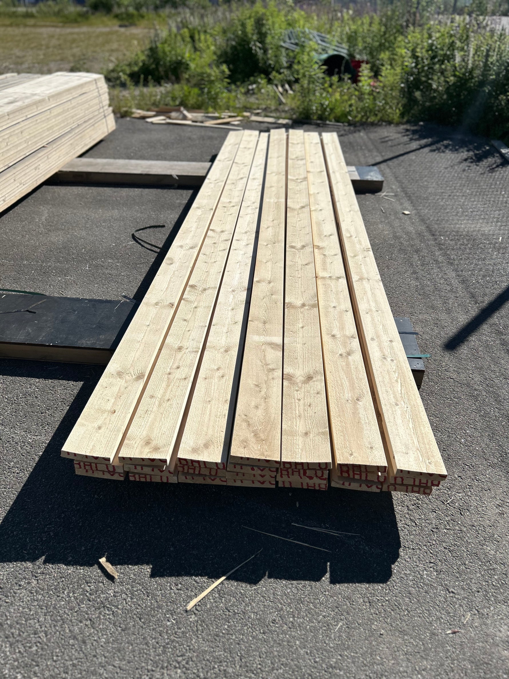 Paket Finsågade Brädor 28x145mm, 23st 4.50m Obehandlad