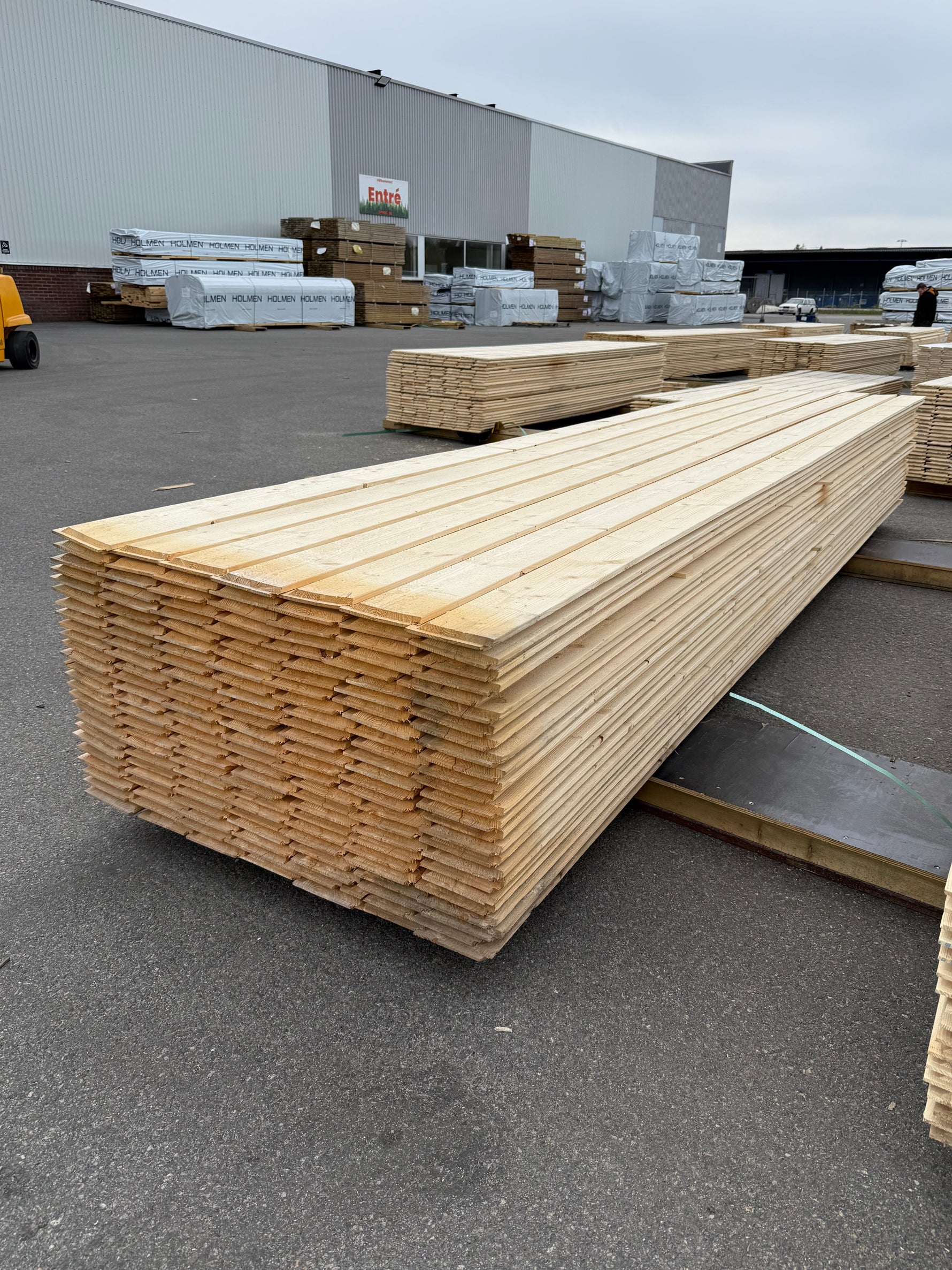 Paket Ytterpanel Enkelfas Fals 22x145mm 4.20m- 175st (Obehandlade)