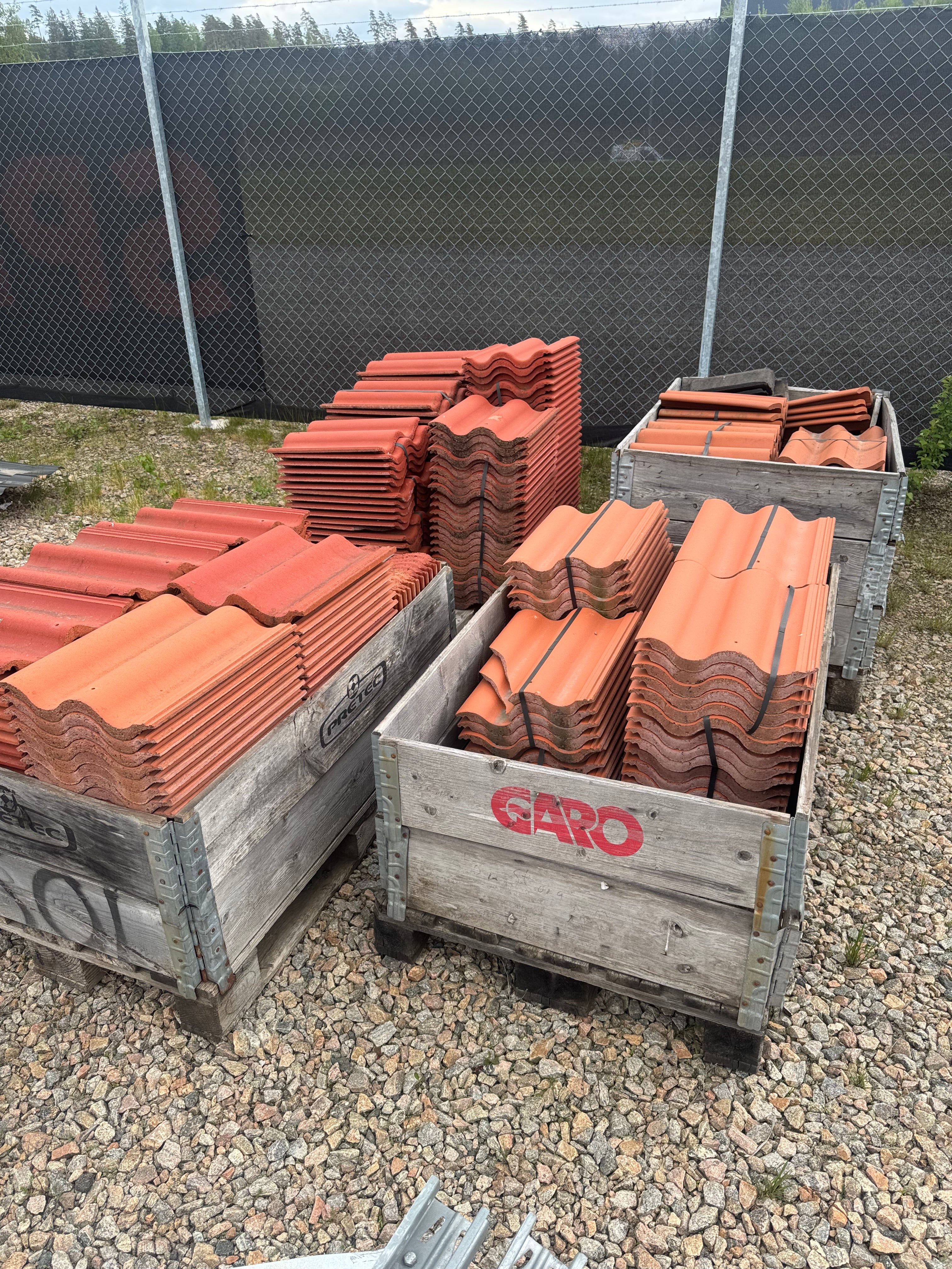 4 Pall Taktegel/Betongpannor – Blandat