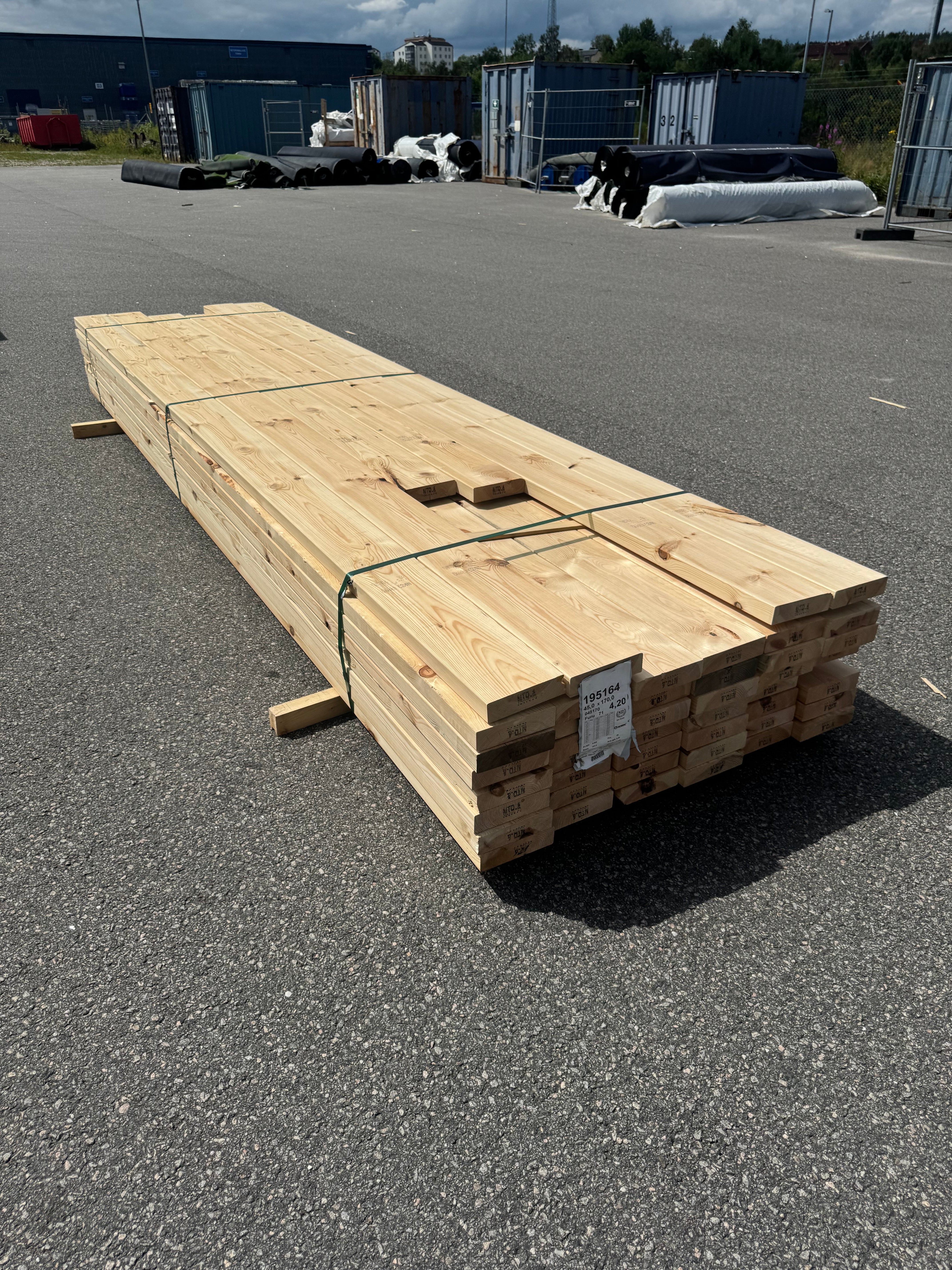 Paket Reglar 45x170 – 45 st (4,20 m, furu) + 3 st kortare