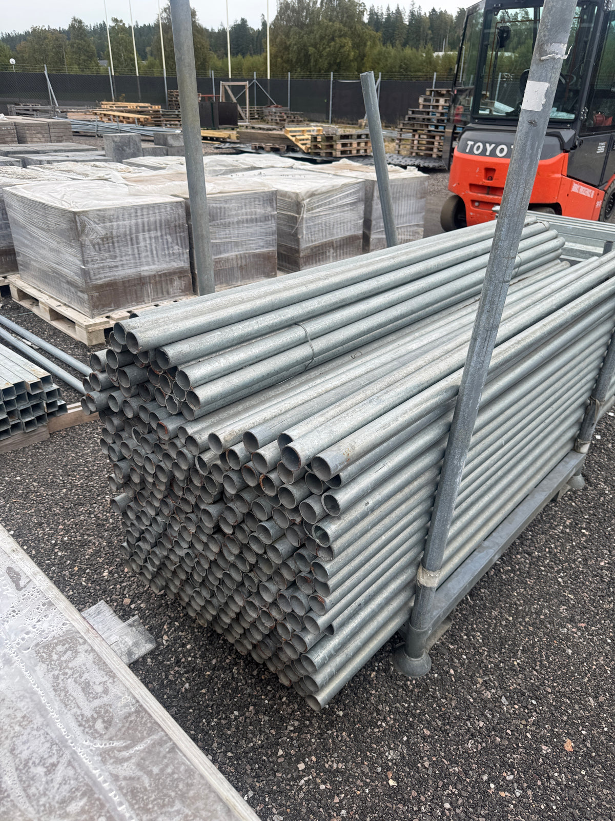 Pall Galvade Stålrör Ø45mm – 2,0m – 240st