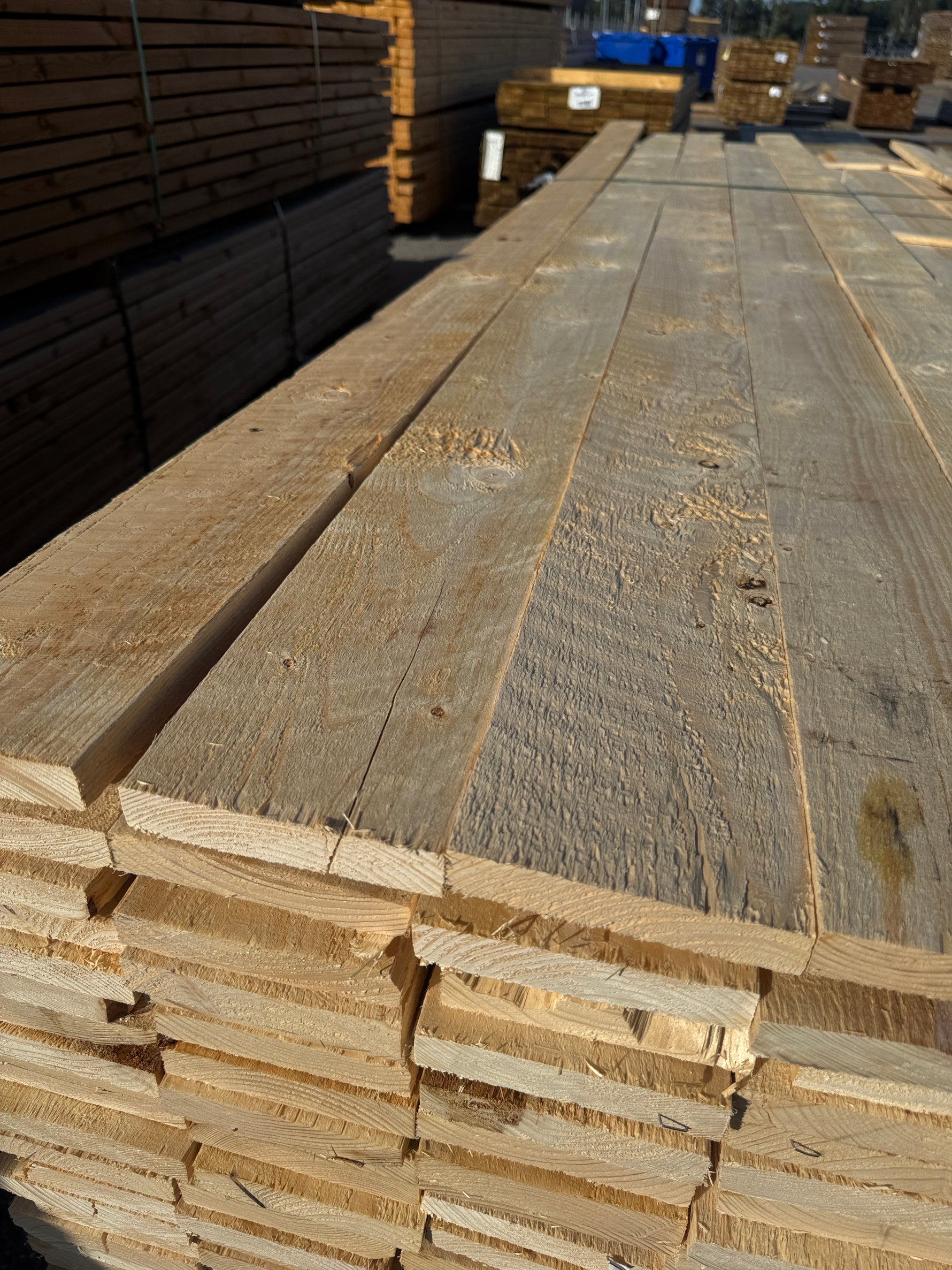 Paket Råsågade Brädor 22×125mm 277st (2.40-3.90m)