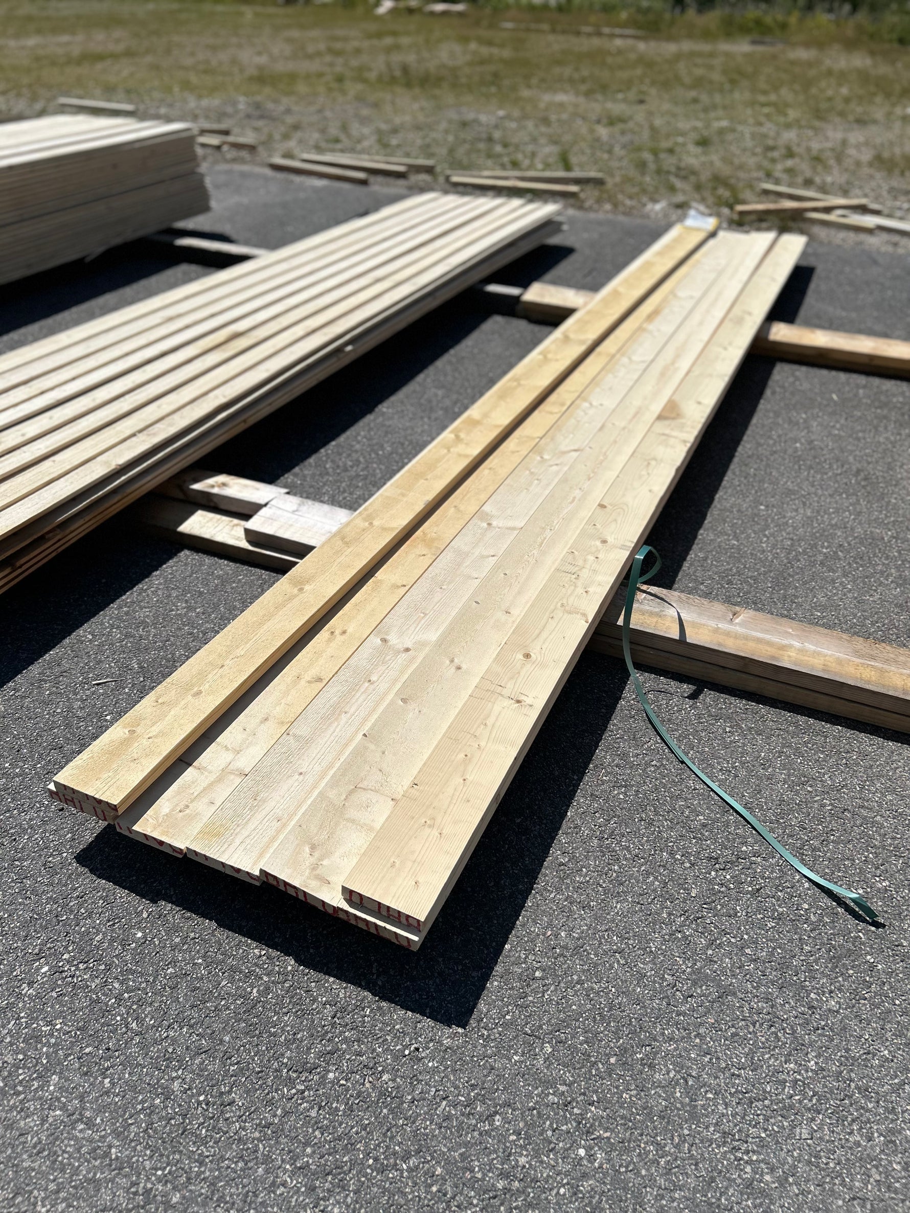 Paket Finsågade Brädor 28x145mm 5.10m 7st Obehandlade