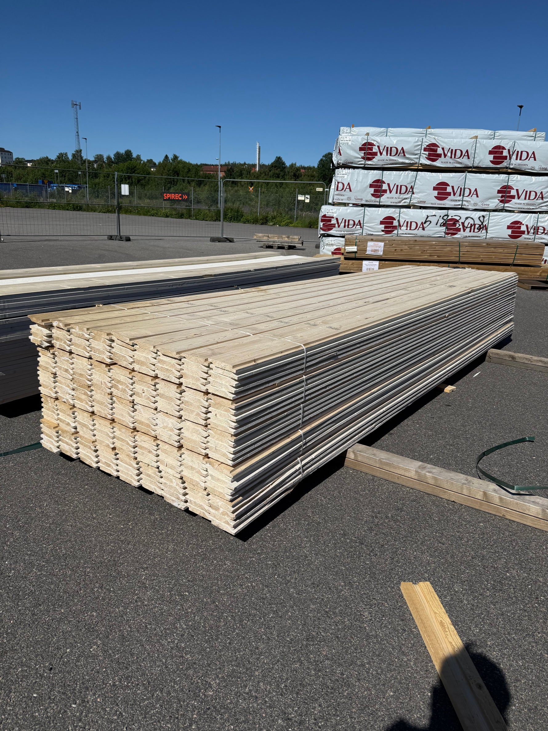 Paket Ytterpanel Enkelfas Halvspont 22x120mm, 225st 4.20m Grundmålad