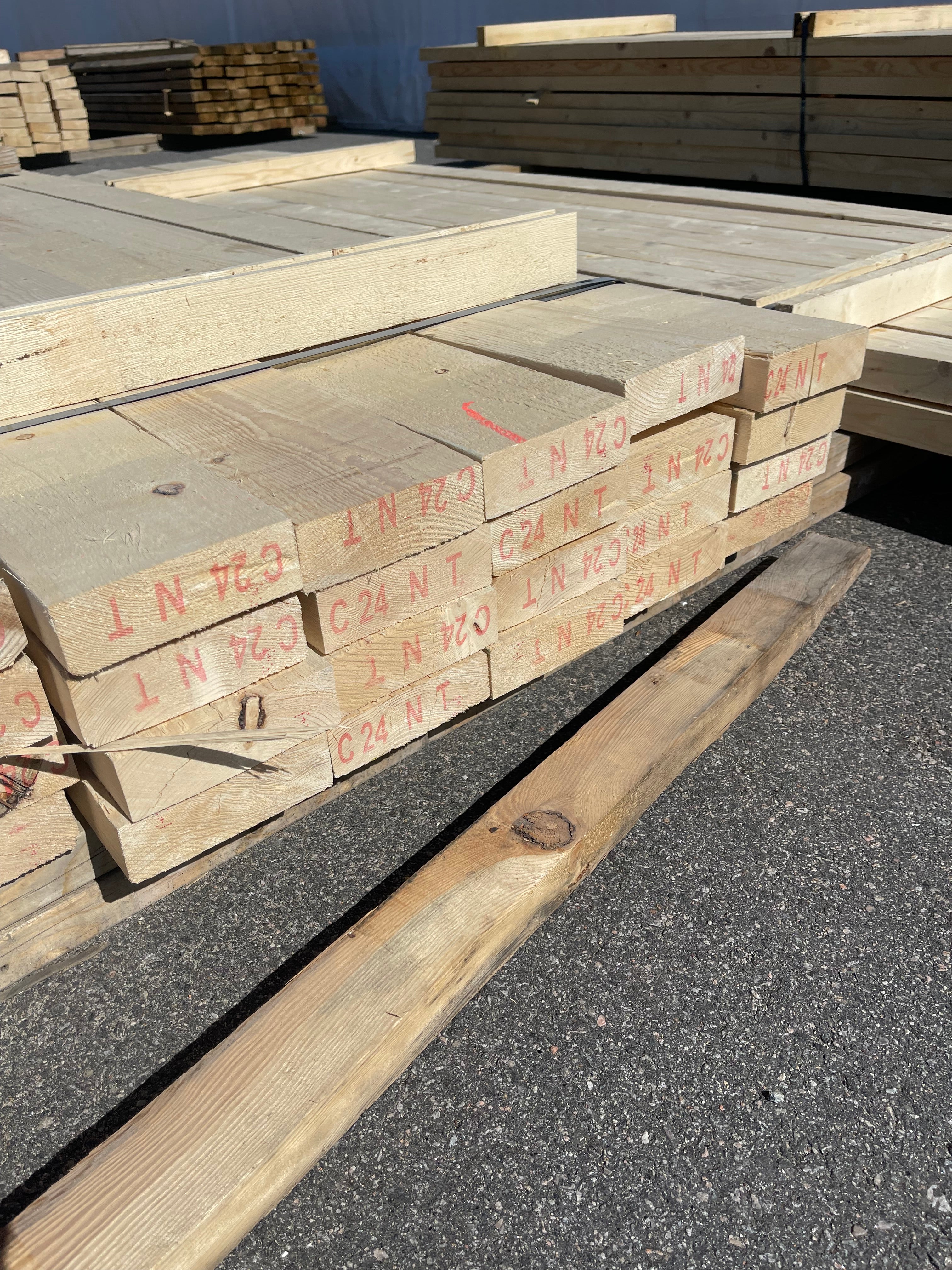 Paket Reglar Ohyvlade 47x150 mm – 3,00 m – 28 st