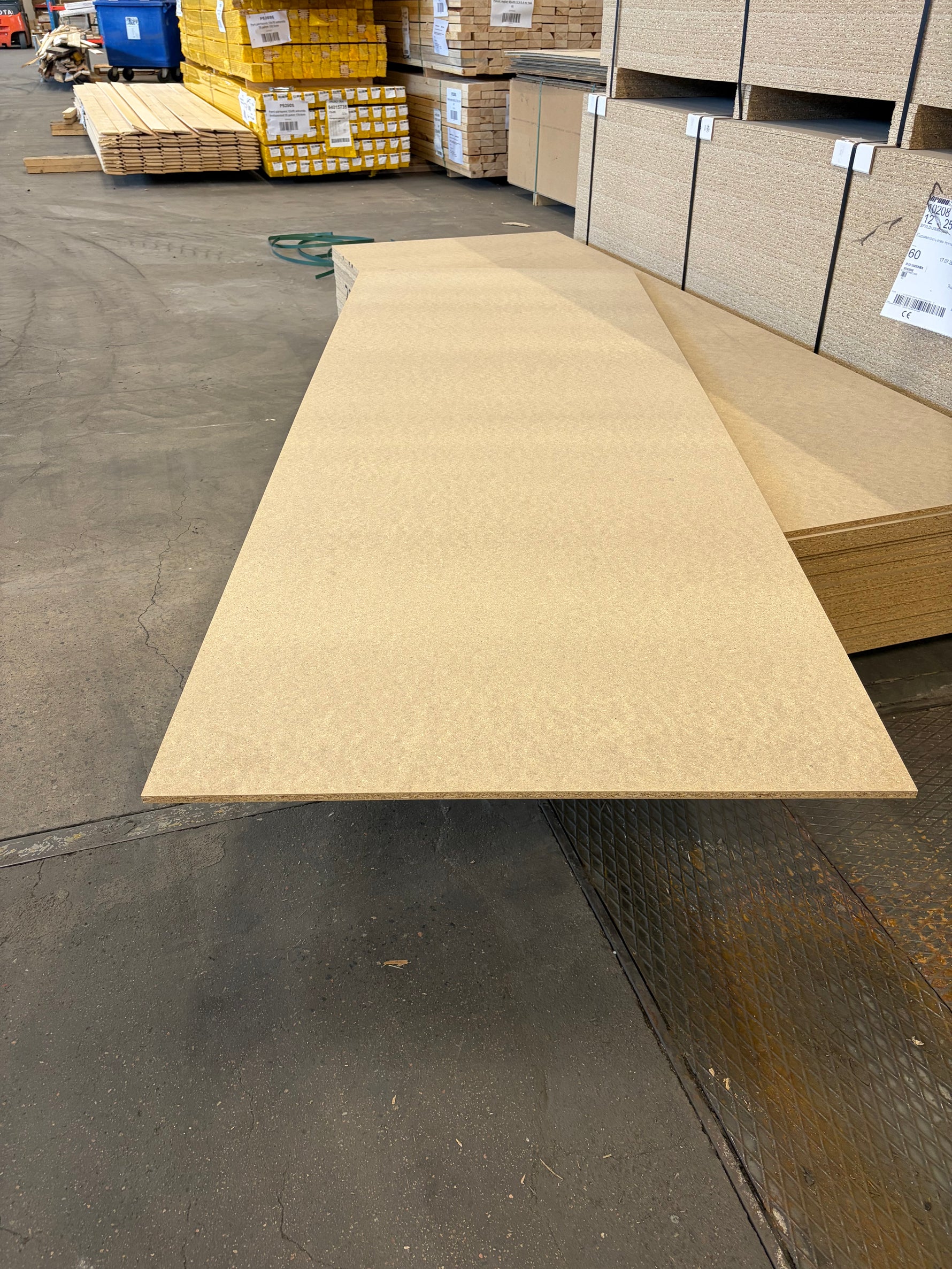 Spånskiva 12x2500x897mm- Kronospan