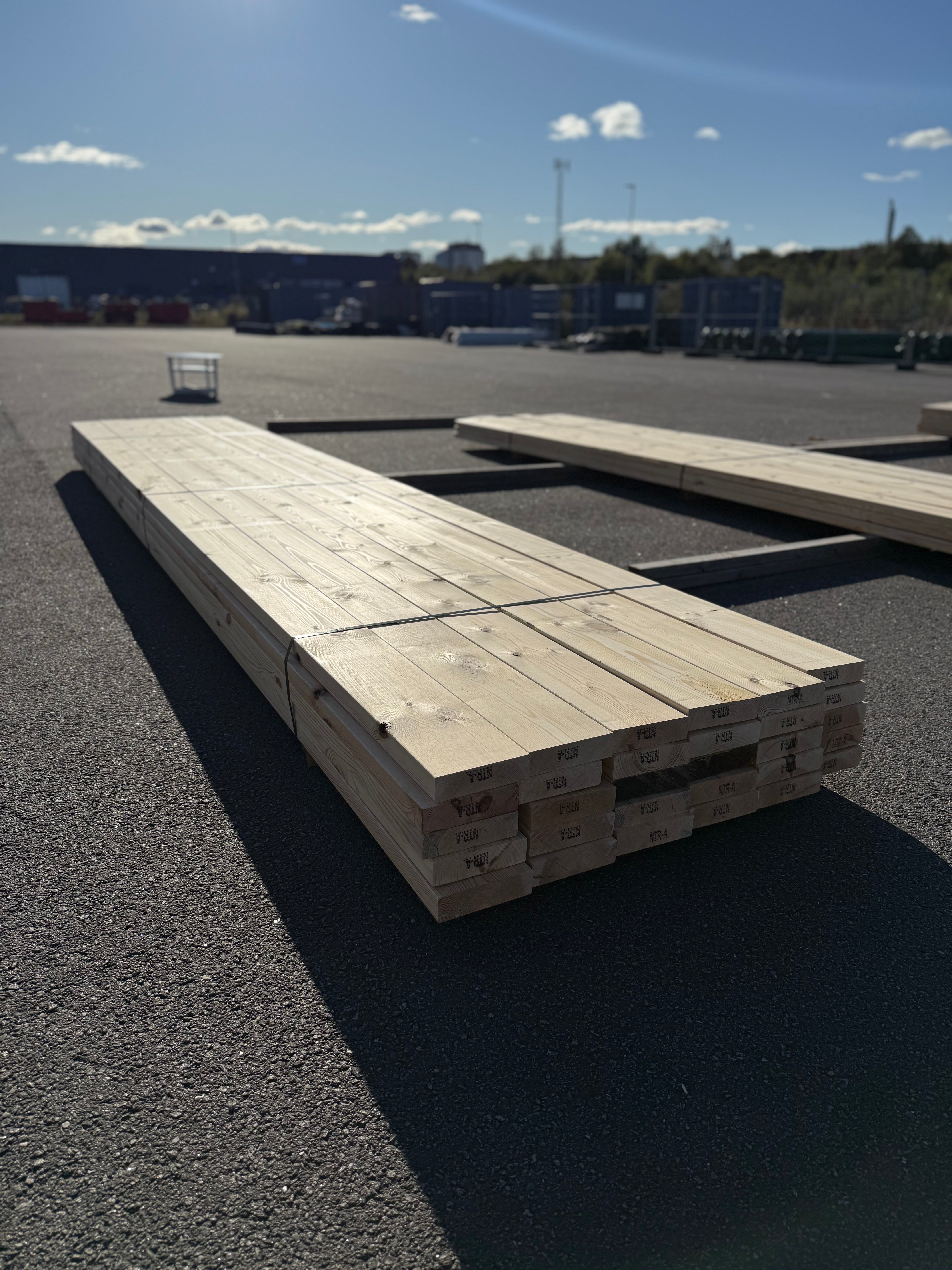 Paket Furu Reglar 45x170mm 5.40m 30st