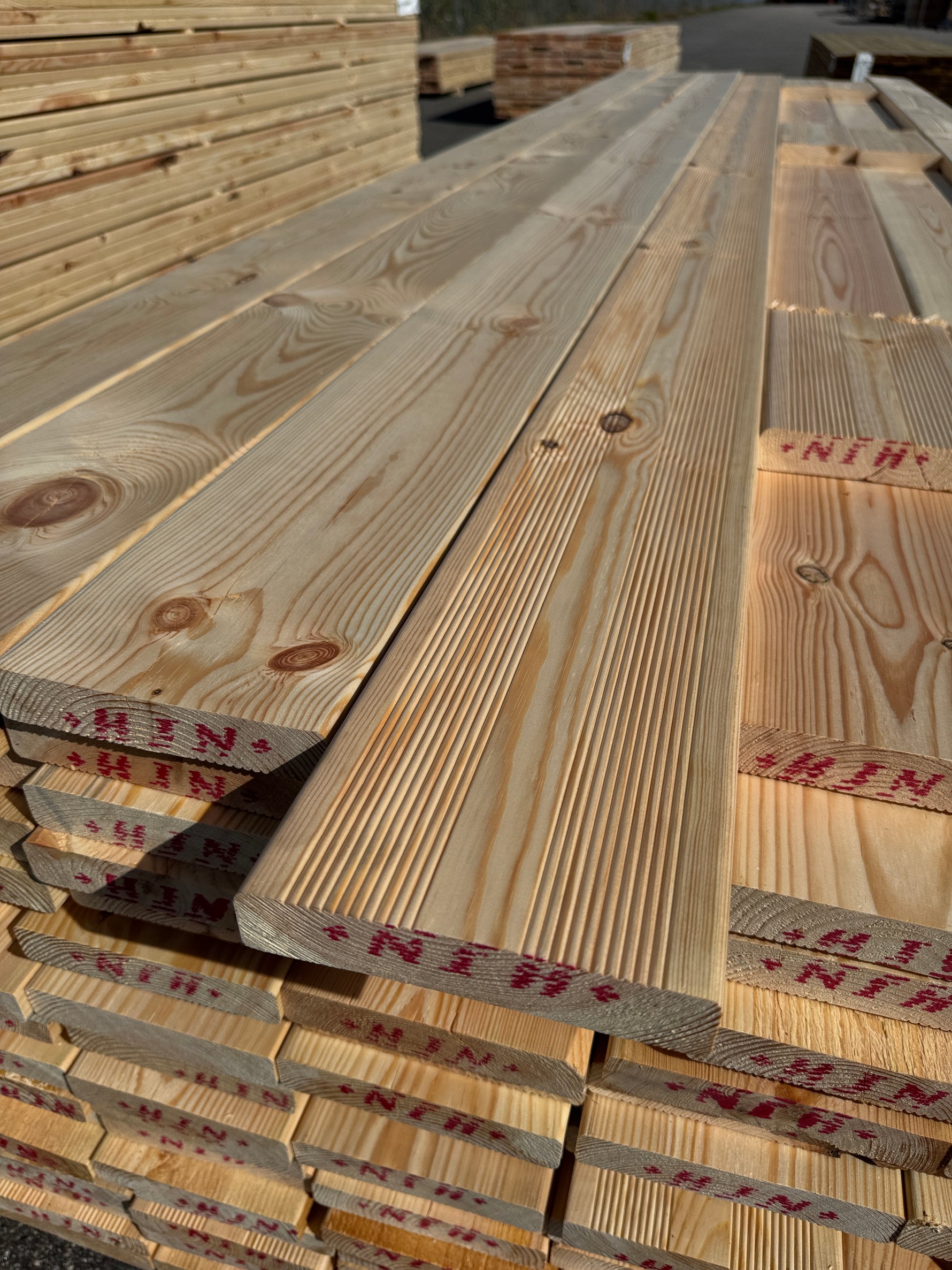 Paket Rillad 28x145 – 134st – 3.90–4.50 m – ANDRASORTERING