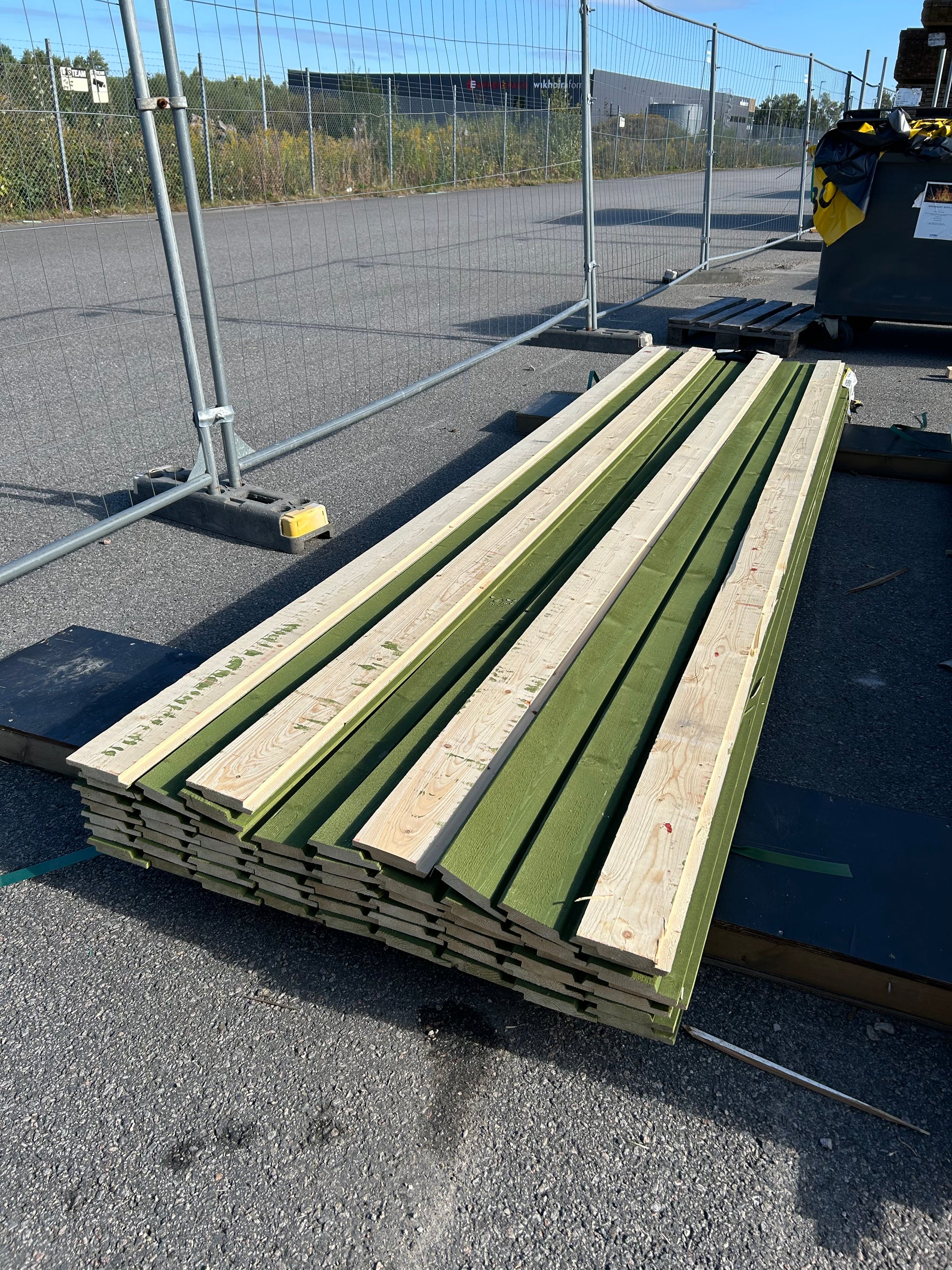 Paket Falsad Spårpanel 22x120mm 3,90m 56st (Grön Slamfärg)