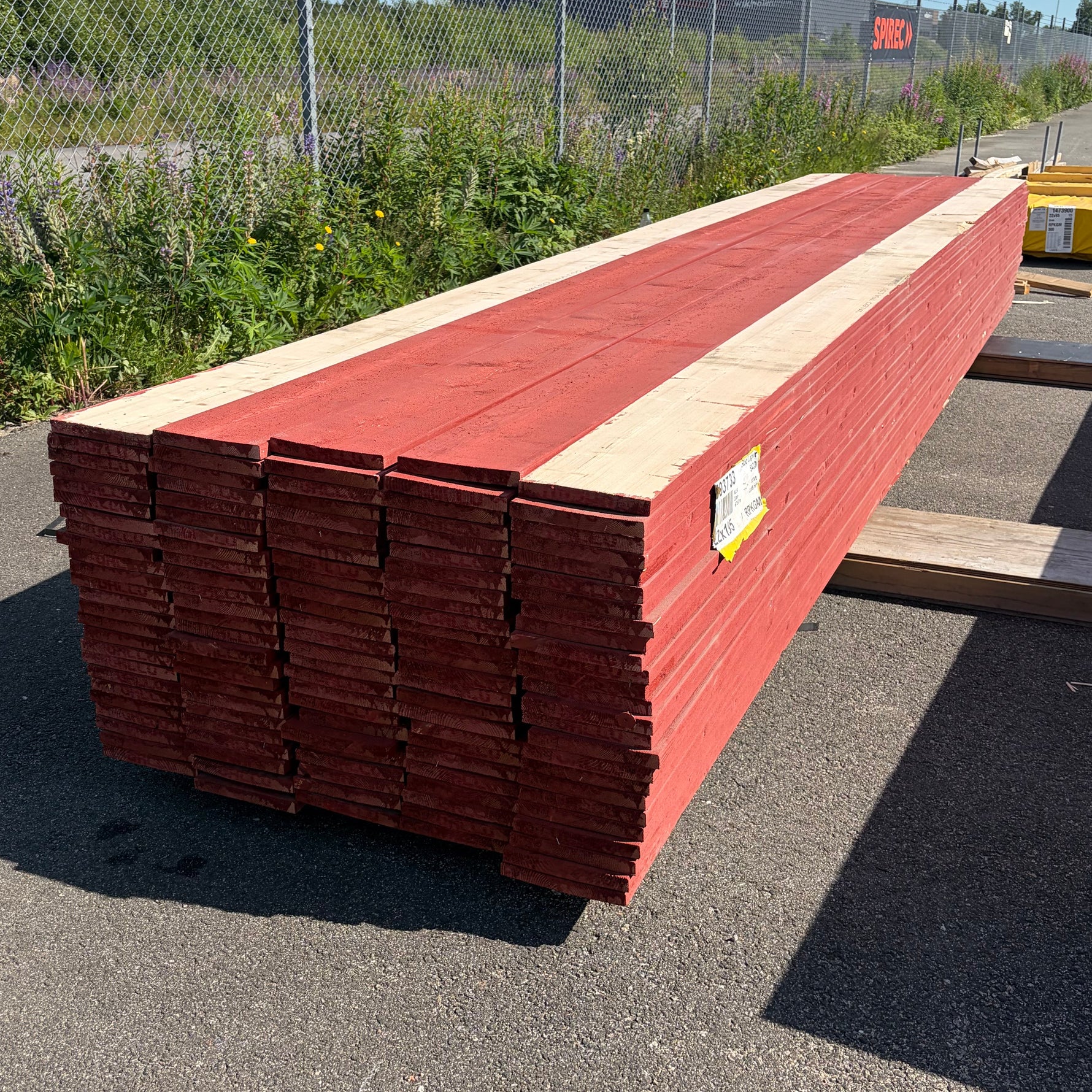 Paket Finsågade Brädor 22x195mm, 125st 5.40m Grundmålad