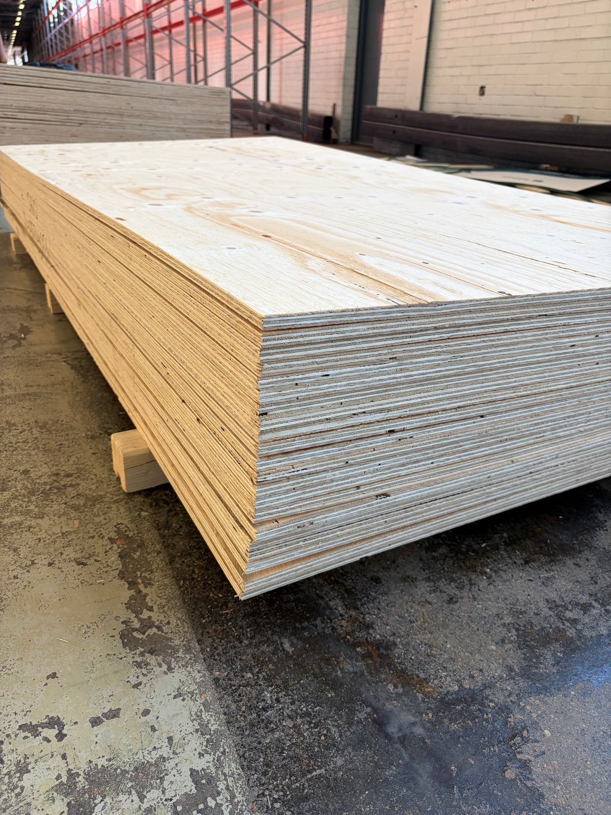 Paket Konstruktionsplywood 12×1200×2400 mm – 21 st