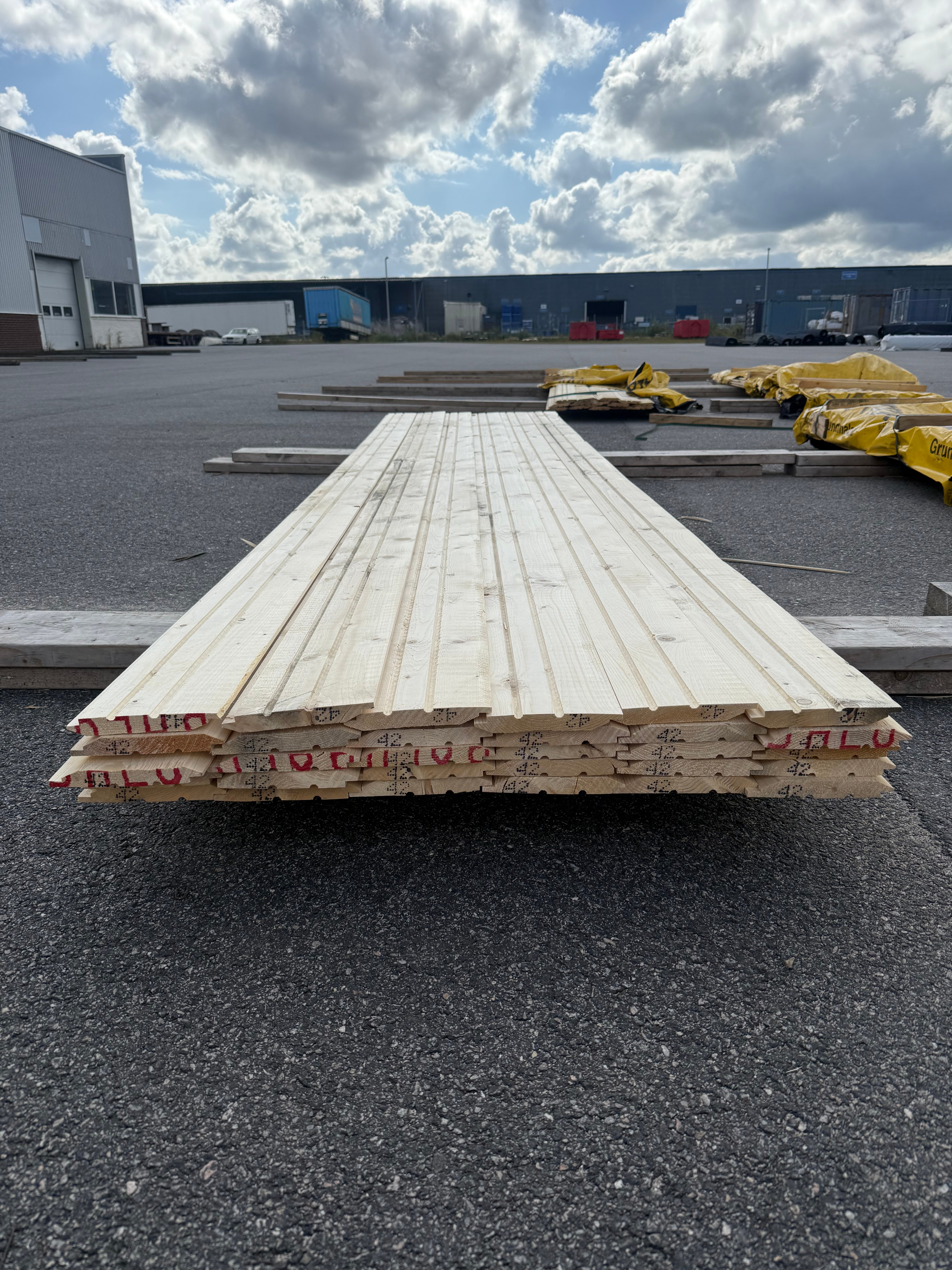 Paket Ytterpanel 22x170 – Gran (30 st, 4,2 m)