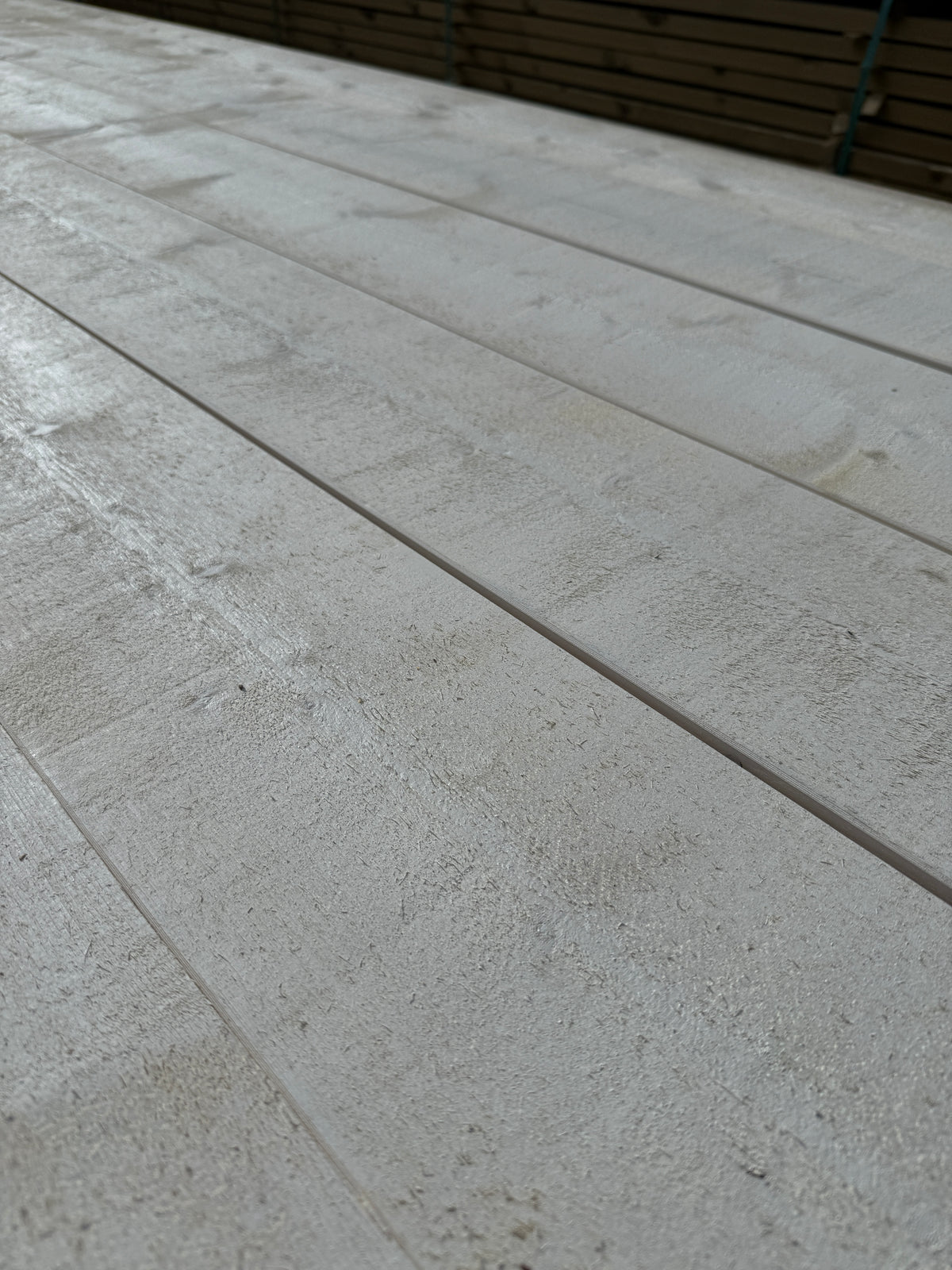 Paket Finsågade Brädor 22x170mm, 150st 5,40m Grundmålade