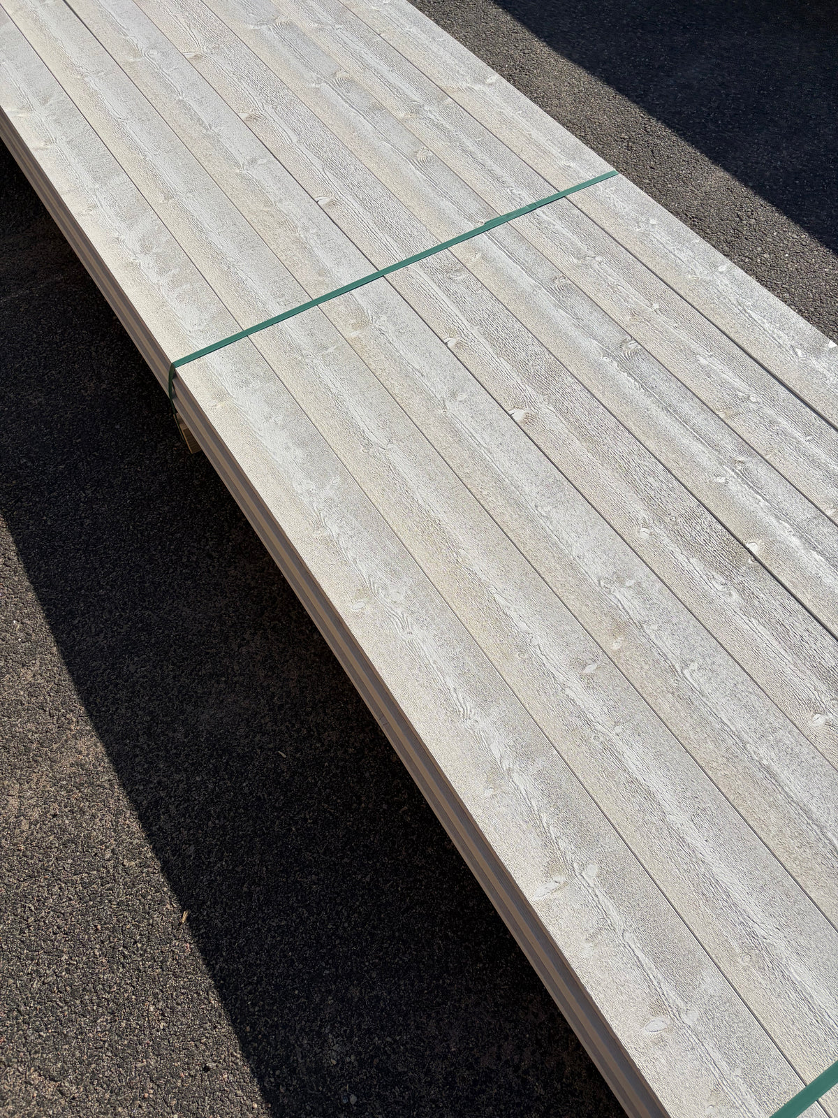 Paket Finsågad ytterpanel 22×145 mm 4,50 m – Vit Grundmålad, 42 st