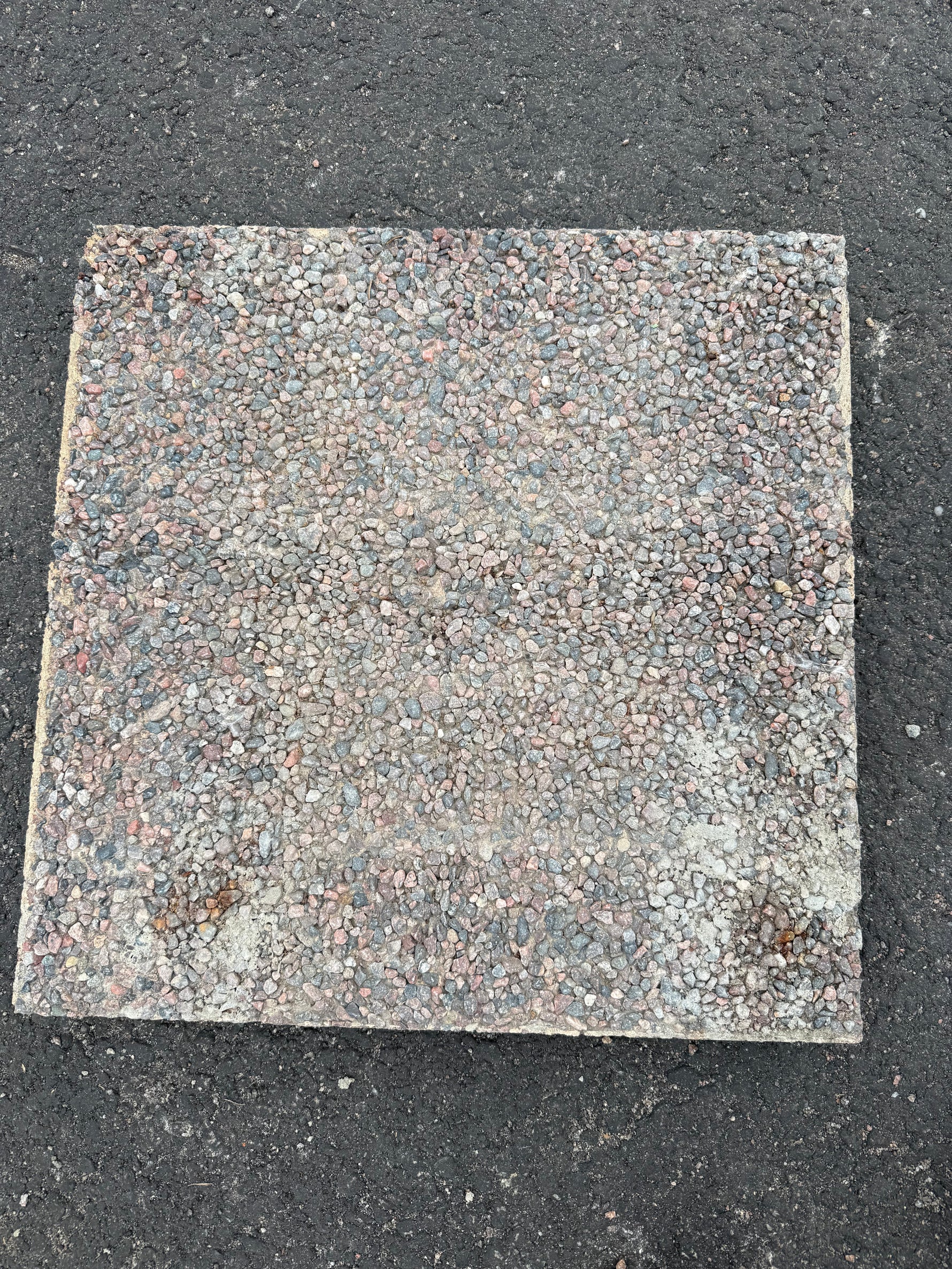 Frilagda Plattor 500x500x50mm – Natursingel