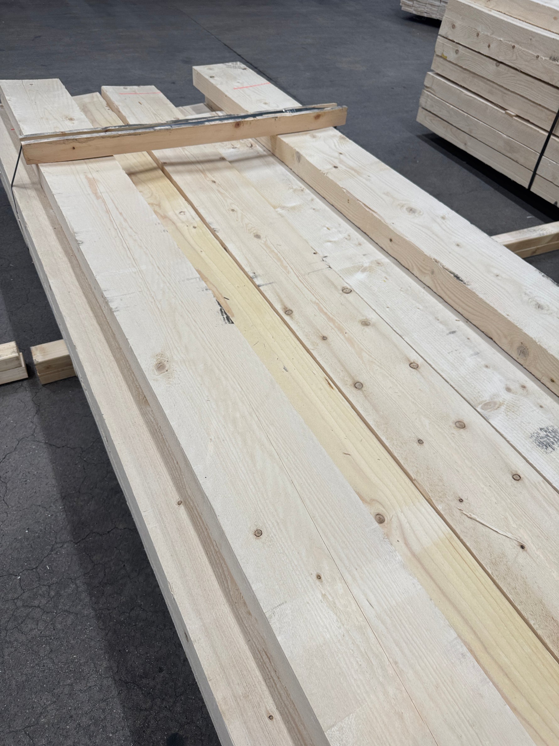 Paket Ohyvlade Reglar 75x225mm – 17 st Blandade längder