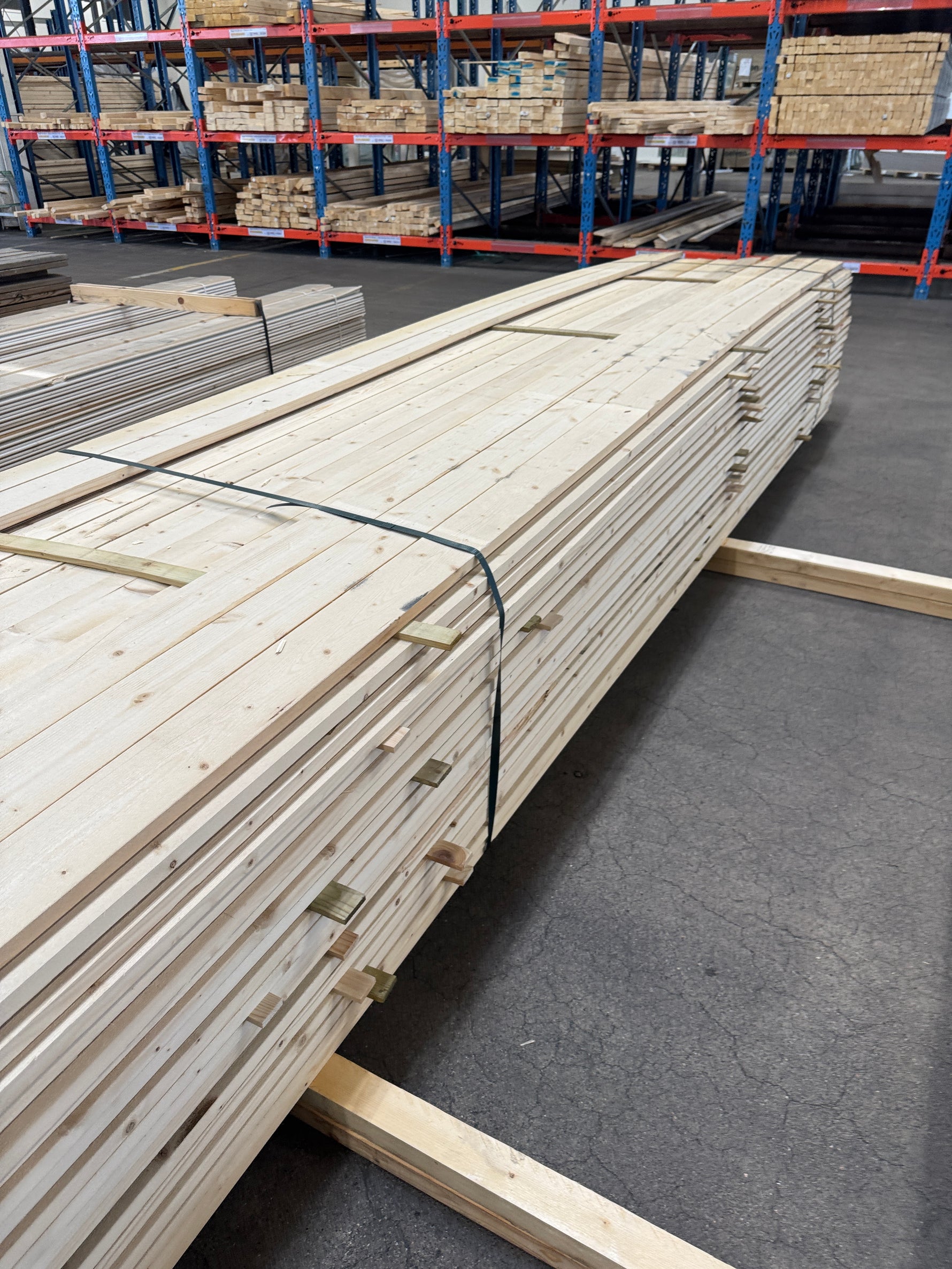 Paket Finsågade Brädor 22x95mm 5,40m – 195 st Väderbitna