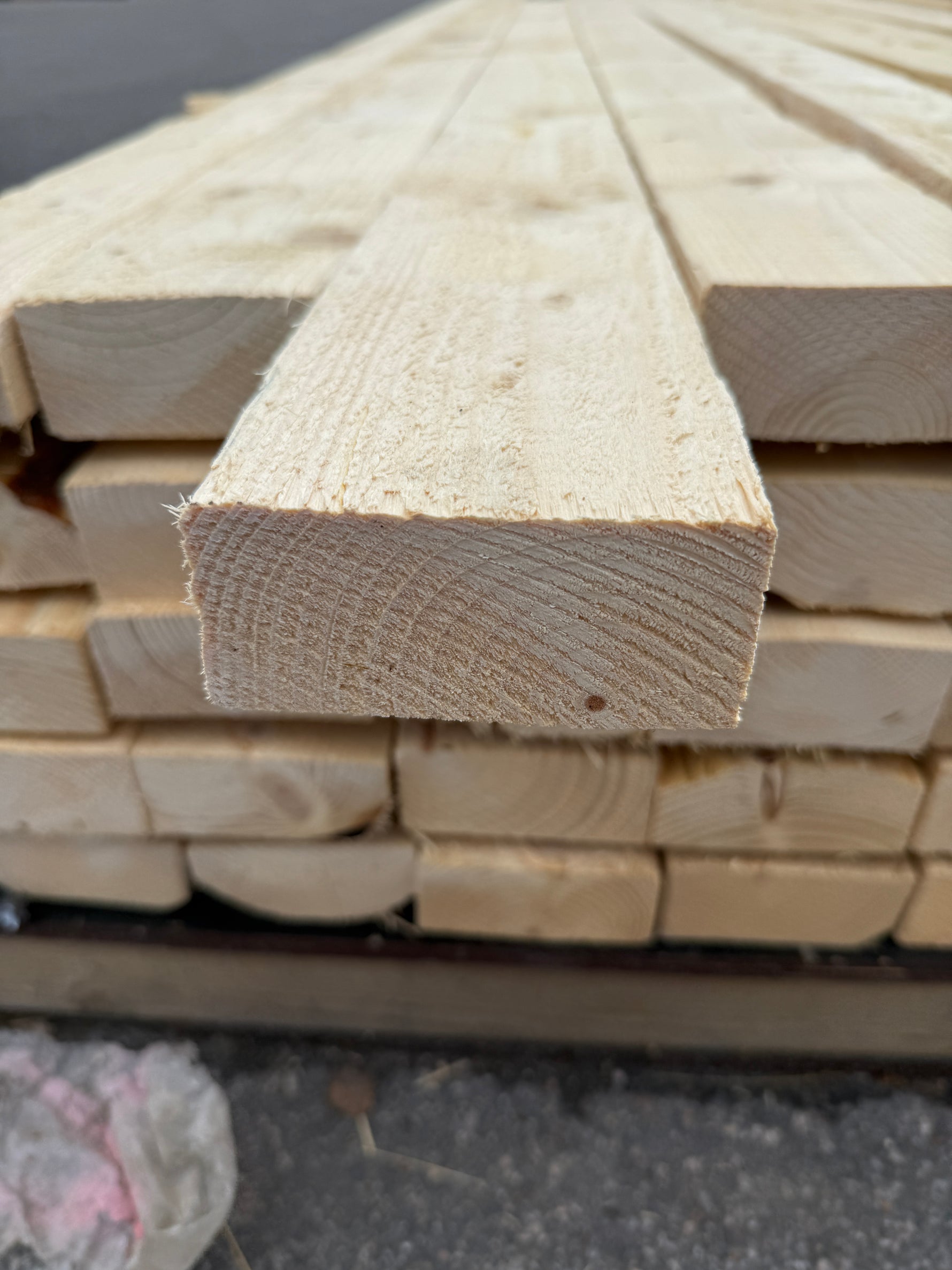 Paket Ohyvlade Reglar 47×100 mm – 50 st (2,40-3,90m)