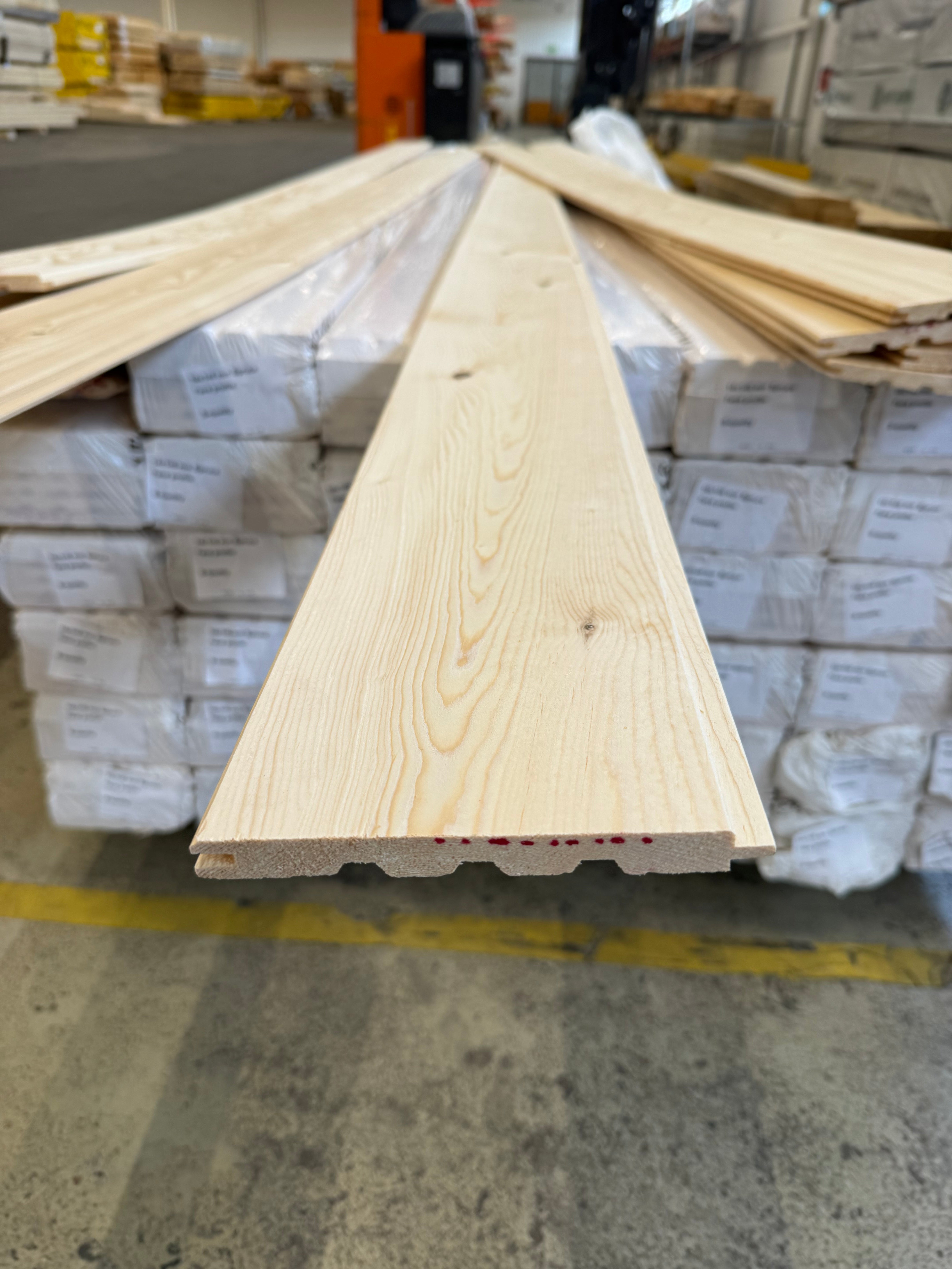 Innerpanel Fasspont 13,5x145mm – B-sortering (Gran, Obehandlad)