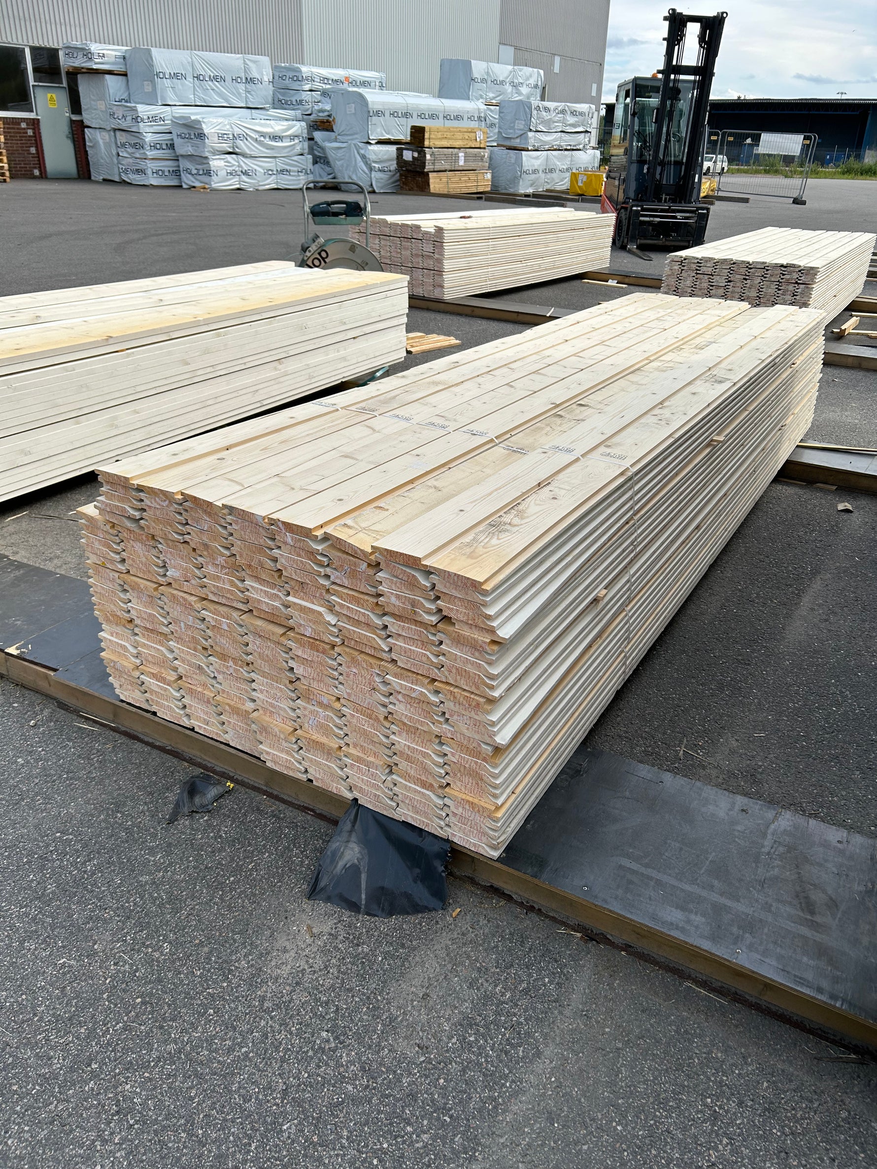 Paket Enkelfas Halvspont 22x120mm 3,60m 219st Grundmålad