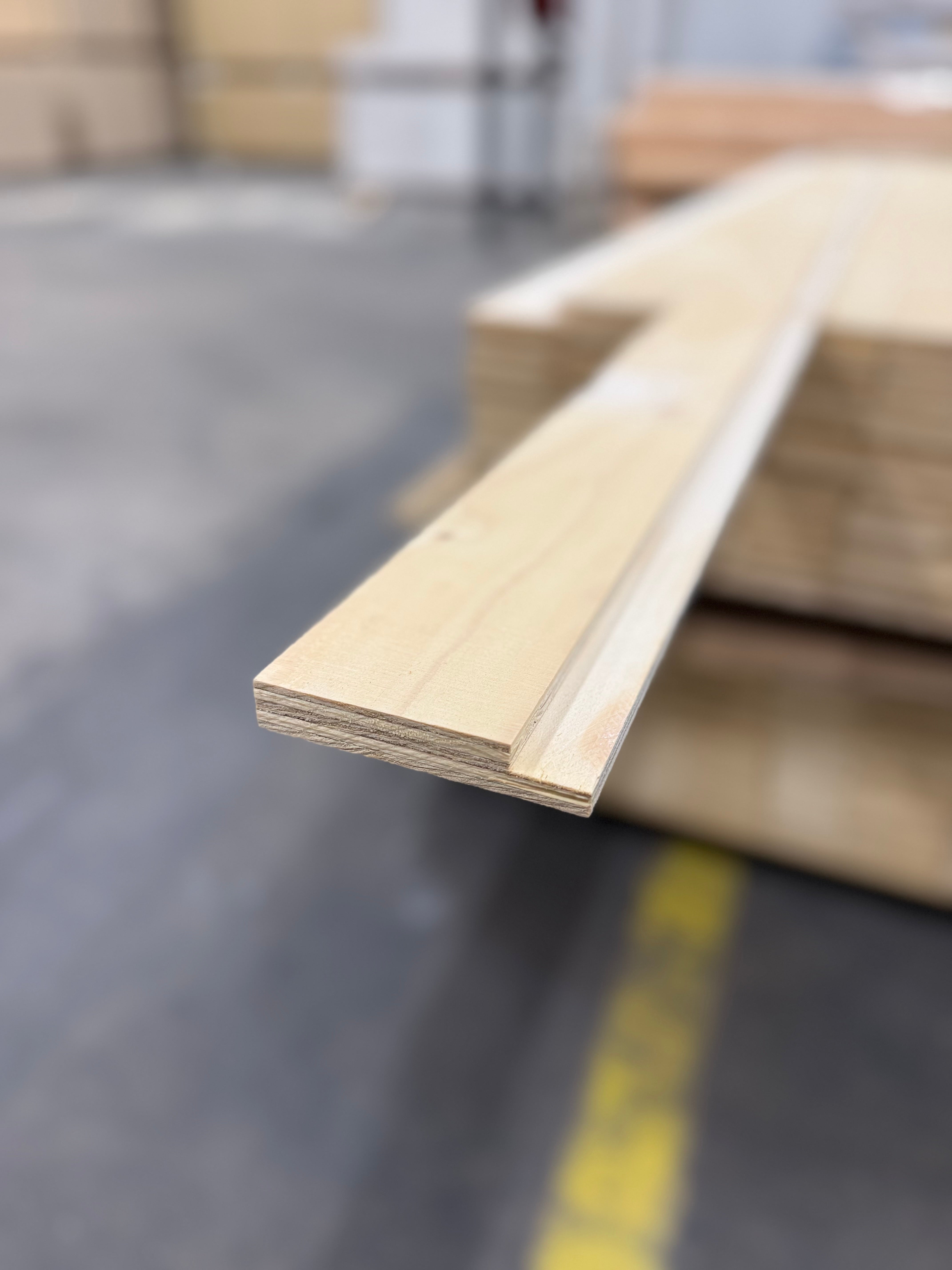 Kortlingsplywood 15x2500x91mm