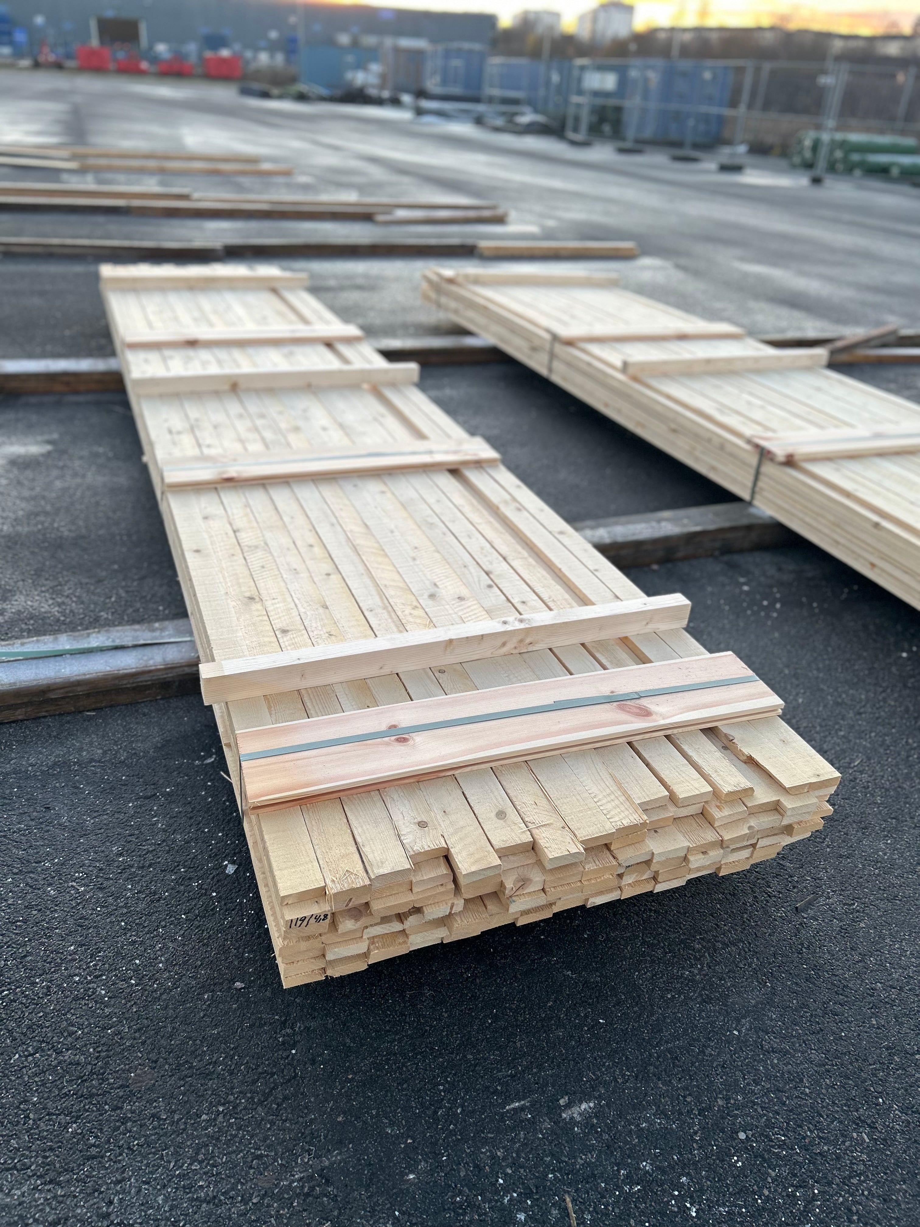 Paket Brädor 19x63mm – 119 st (4,80 m, gran, ohyvlad/råsågad)