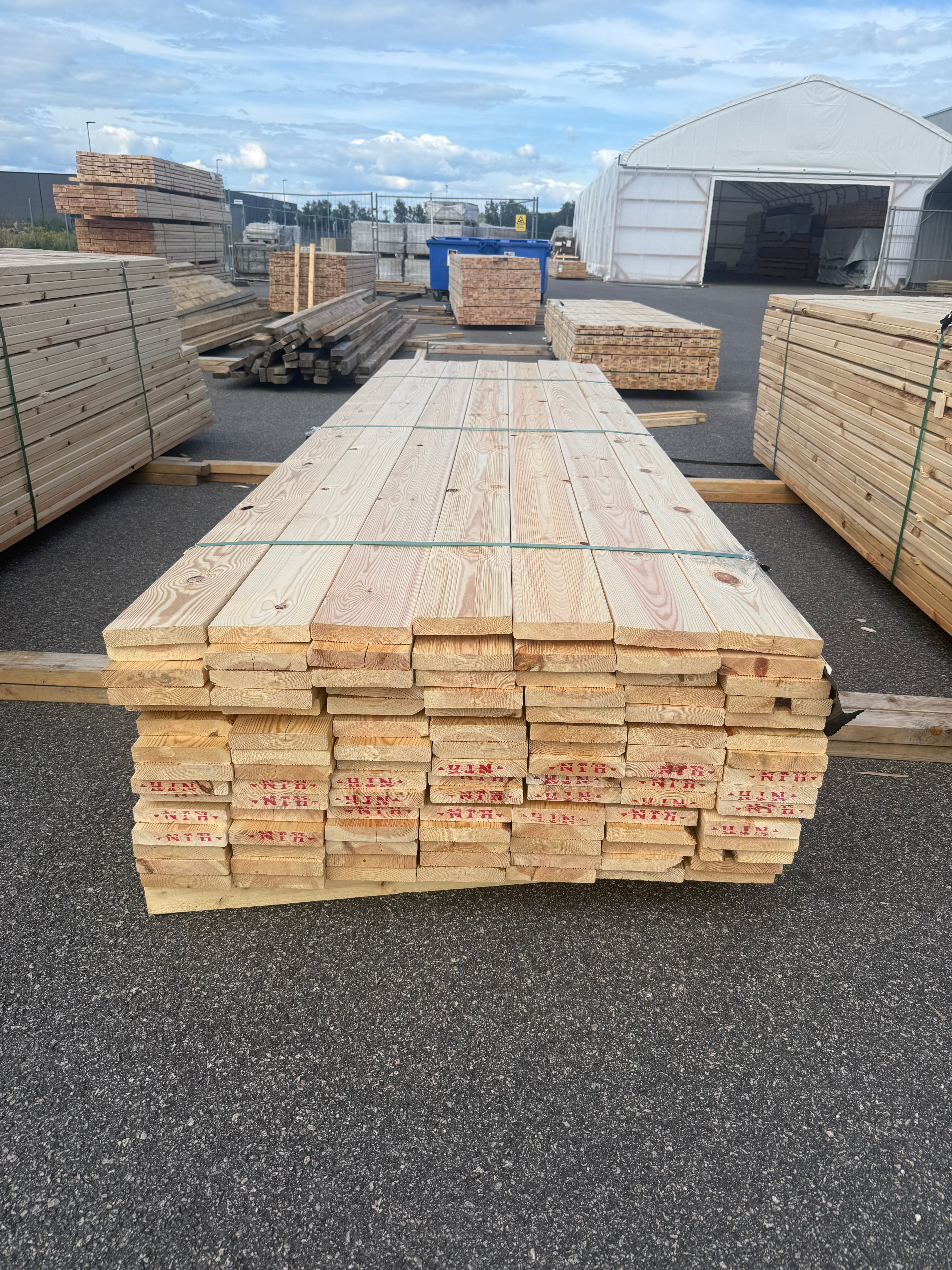 Paket Rillad Trall 28x145mm Furu